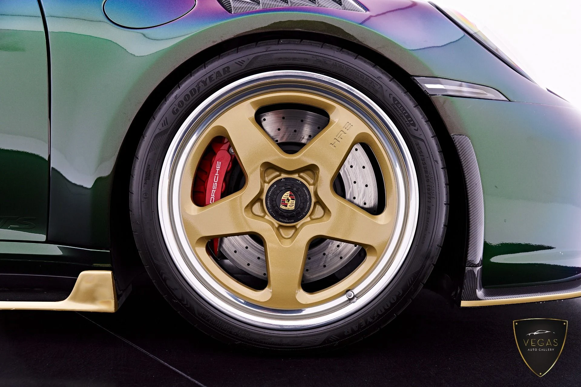 mph044_2260721535_Used_2023_Porsche_911_Targa_4_GTS_1782343405_875fcba584