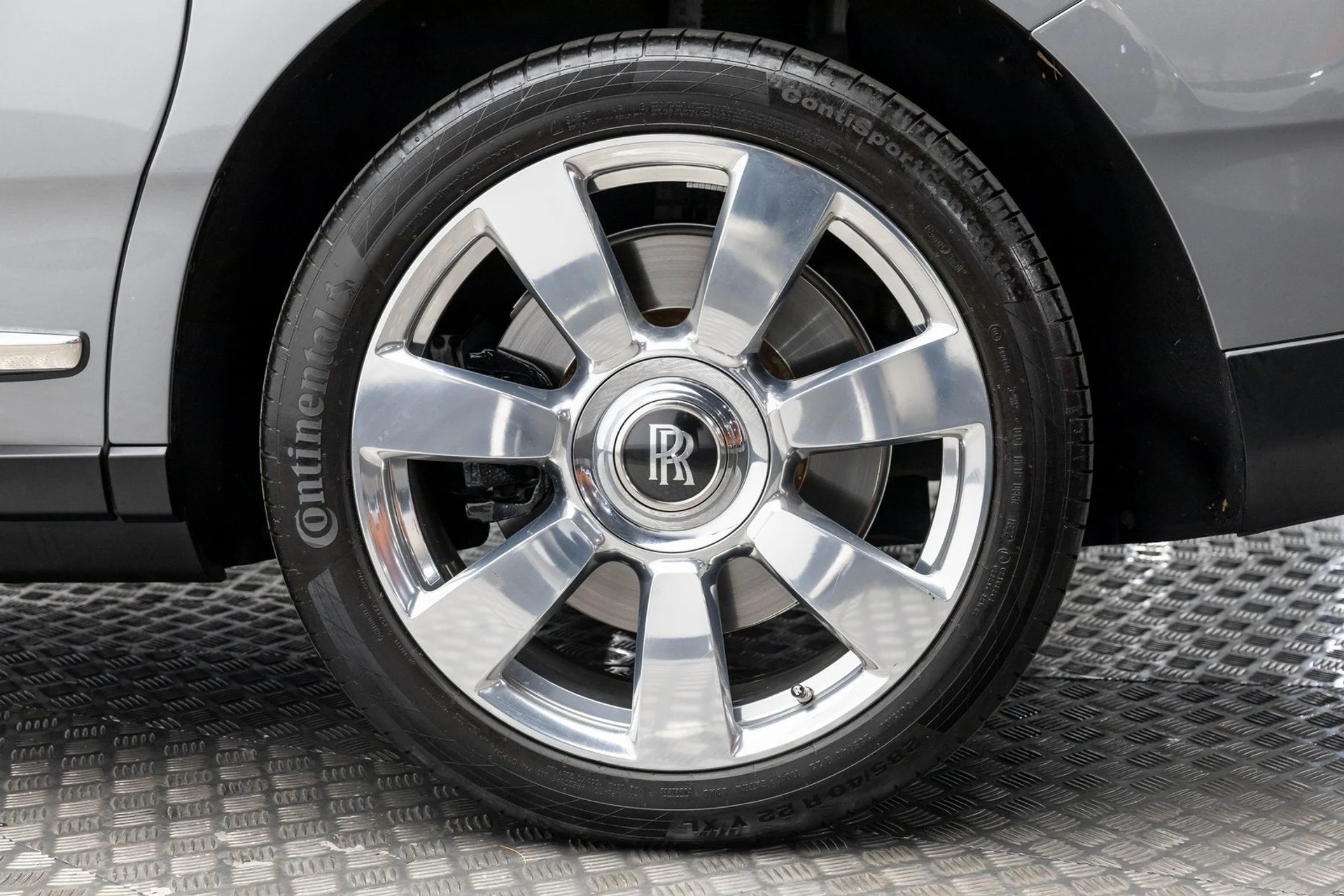 mph044_2273121550_45_c5018a23e5