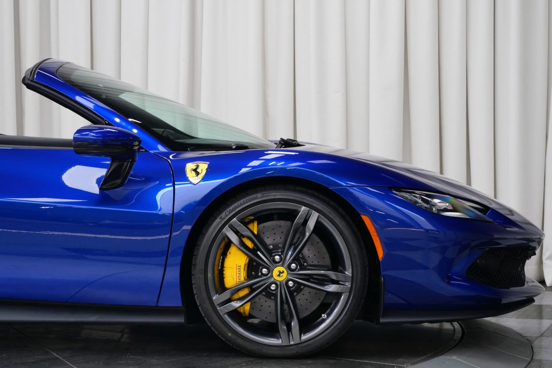 mph044_2283234765_Used_2025_Ferrari_296_GTS_1754414254_fb4f6560b9