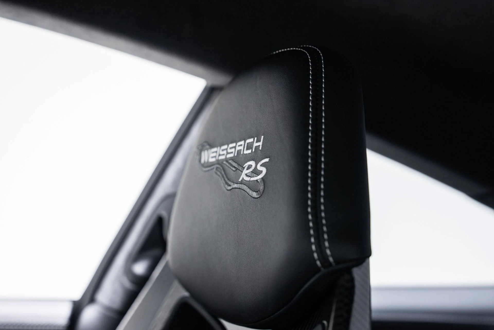 mph044_2284640233_Used_2019_Porsche_911_GT_3_RS_1764709572_db8240ff2a