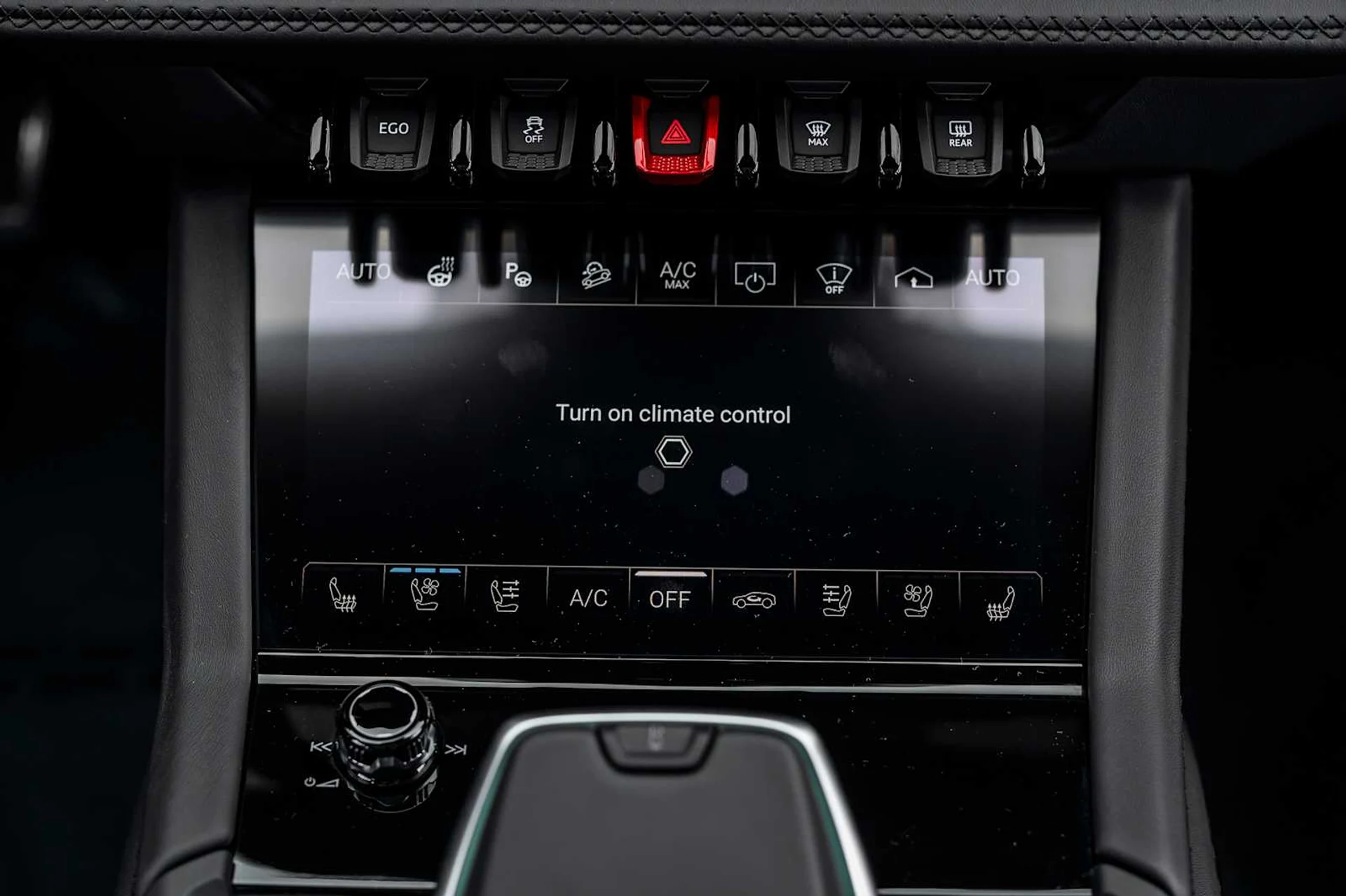 mph044_2288228811_5307ab7df45bc65d2aeabf3d78863f0cx_26ba124986