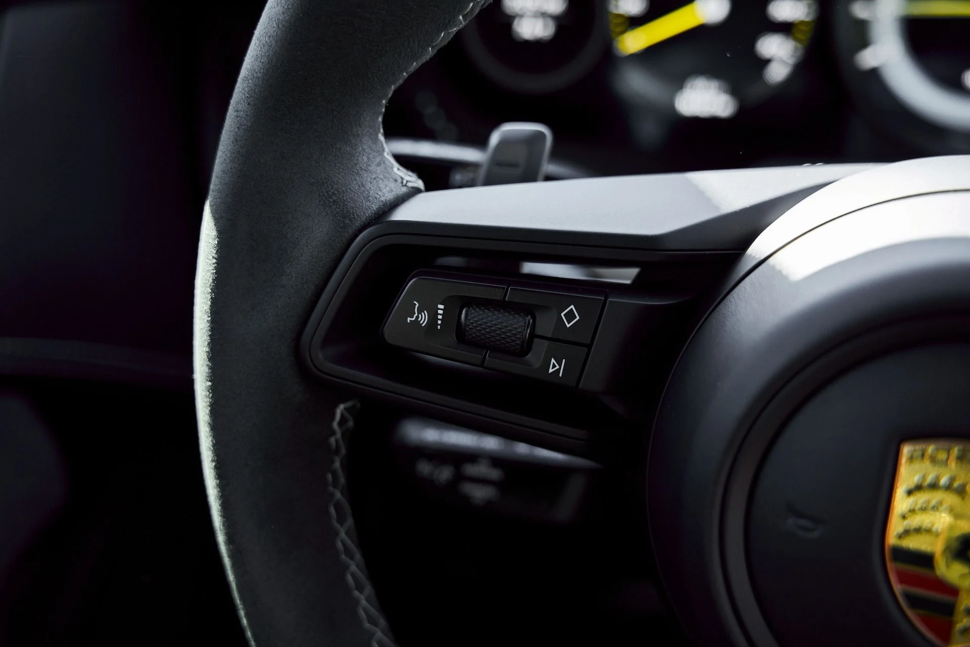 mph044_2312166526_Used_2022_Porsche_911_GT_3_1773348939_b69980dab3