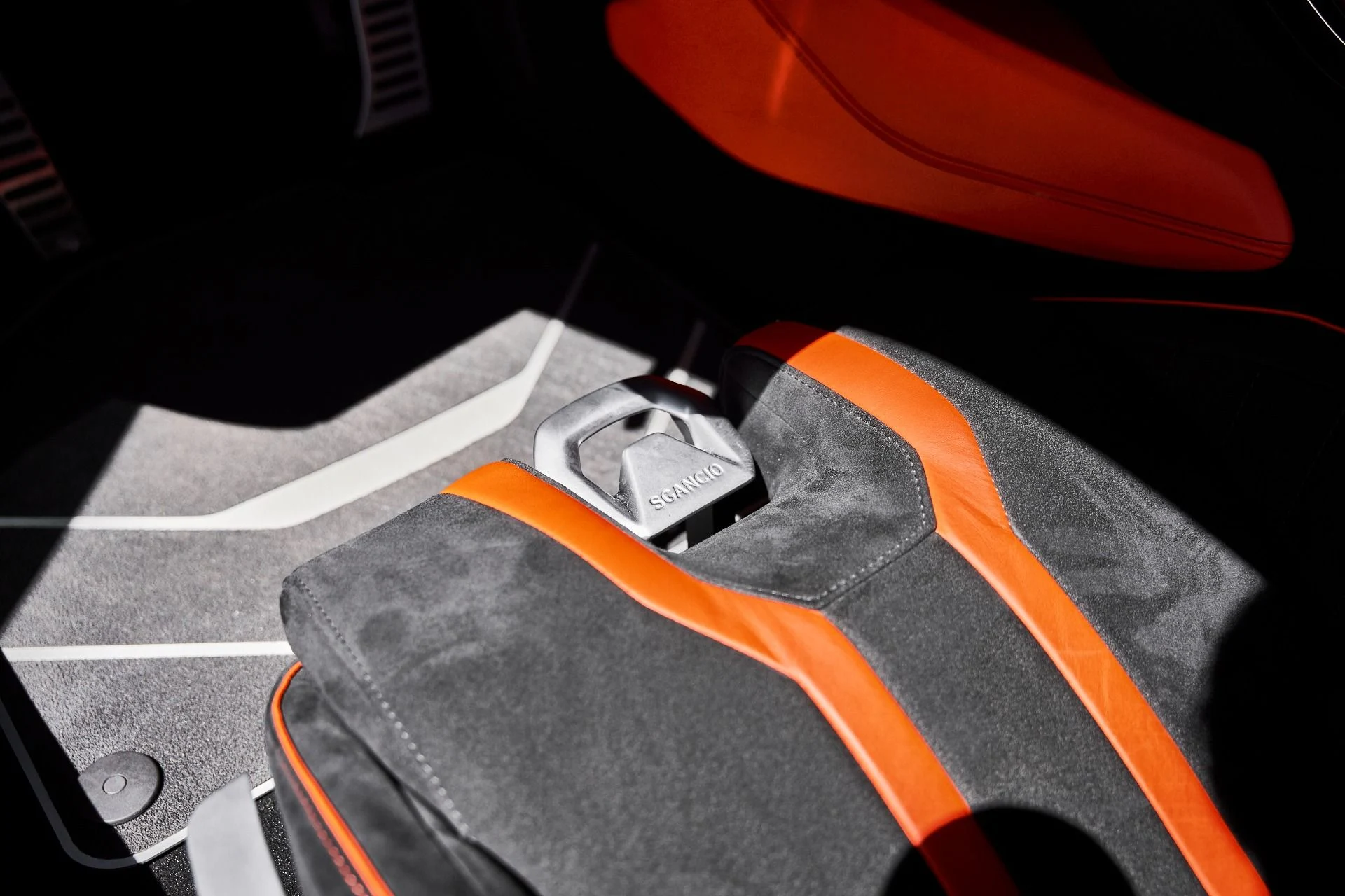 mph044_2316210167_Used_2024_Lamborghini_Huracan_STO_Base_1775782819_96efb8c136