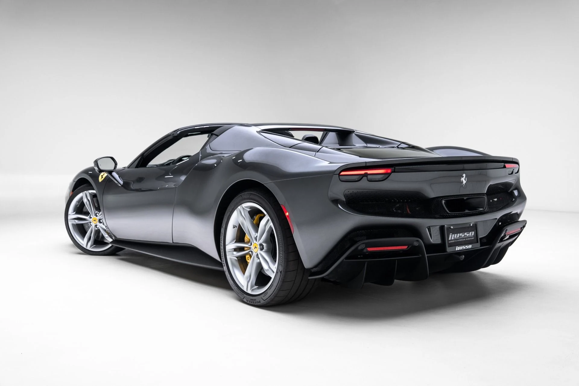 mph044_2330482790_Used_2025_Ferrari_296_GTS_1775518489_53ea526b11