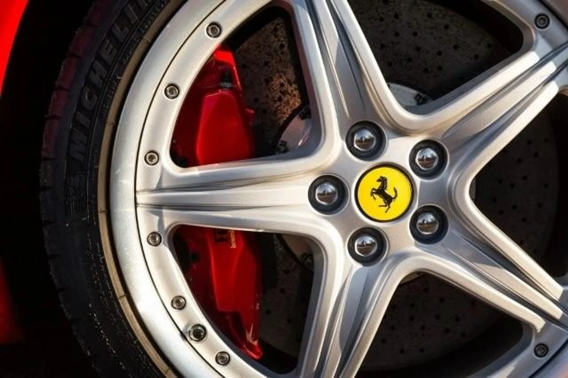 mph044_2333545536_Used_2005_Ferrari_Superamerica_1773854917_4e8f93349e