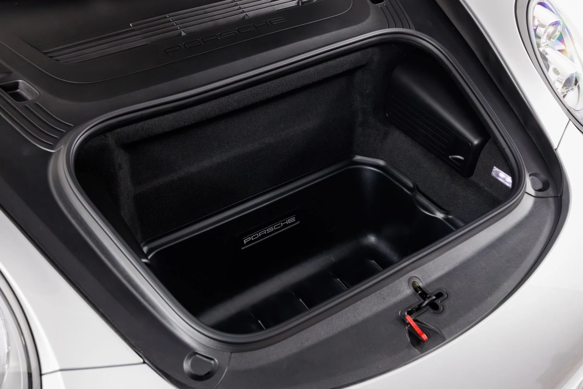 mph044_2334947140_Used_2017_Porsche_911_Carrera_S_1769117492_49c2b837ee