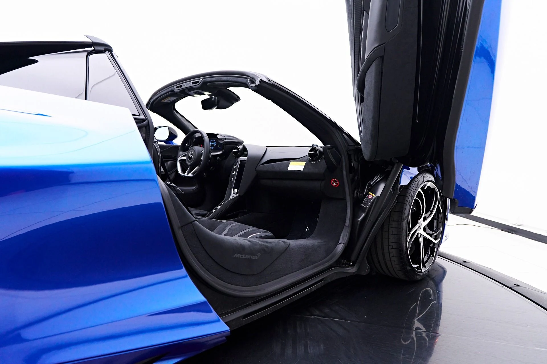 mph044_2339118505_Used_2024_Mc_Laren_750_S_1750817086_869dbeb028