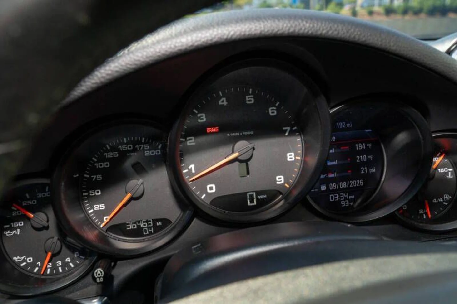 mph044_237513770_2013_porsche_911_carrera_2dr_coupe_9f1dee42d7