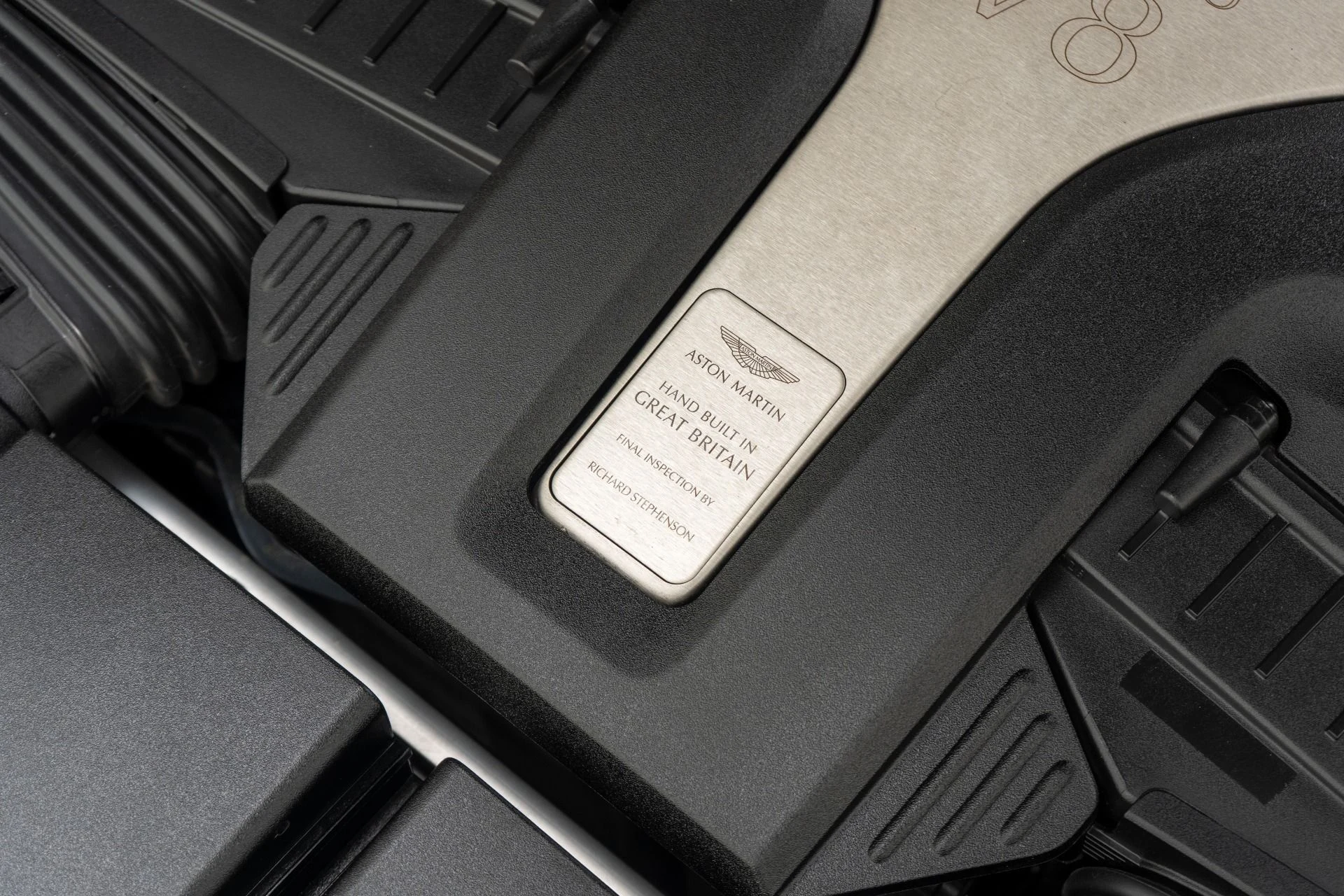 mph044_2375249097_Used_2021_Aston_Martin_DBX_Indulgence_Pack_Panoramic_Roof_1779371963_4d1952ac0d