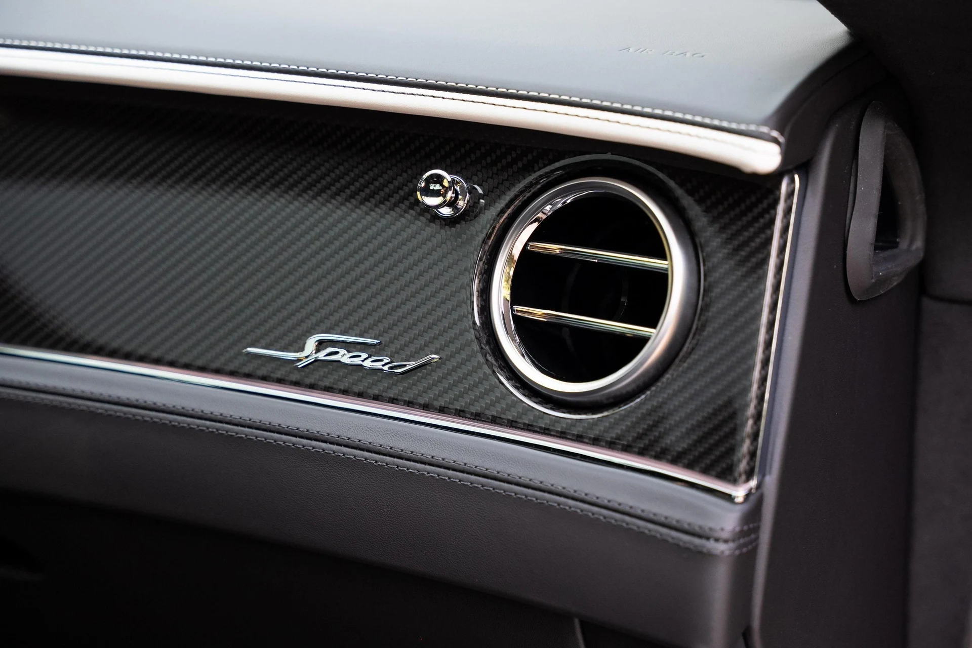 mph044_2378763178_378641171_6735e63f7f23428a7cb55bff_c4b21f9b03