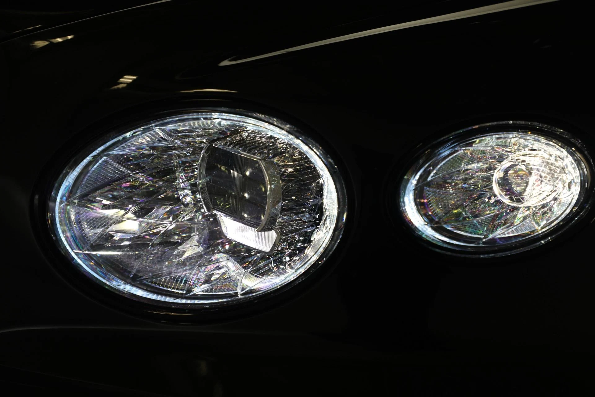 mph044_2381514382_New_2025_Bentley_Bentayga_S_Black_Edition_299a75e941