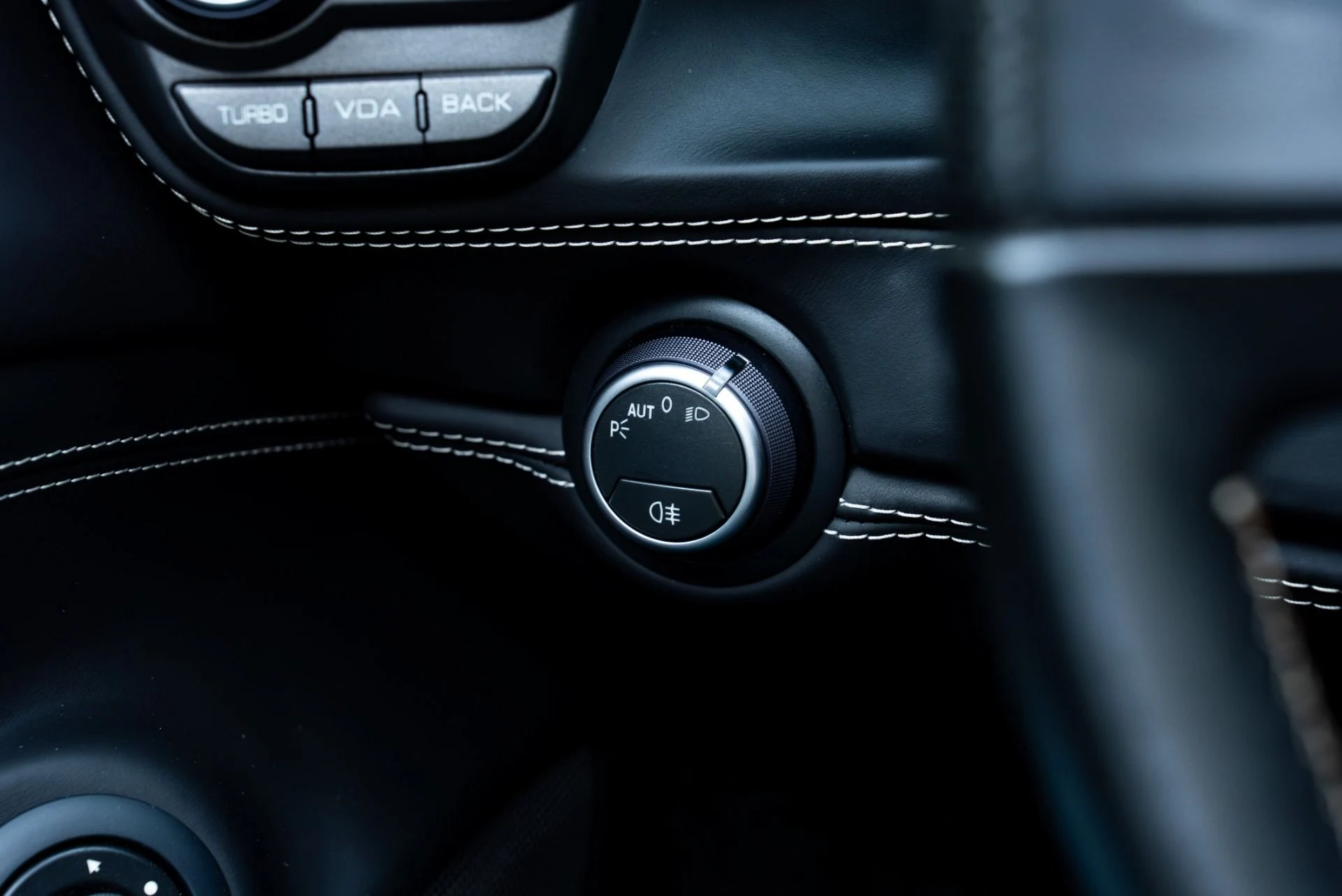 mph044_2388512741_Used_2018_Ferrari_488_Spider_1778276724_d77cde712d