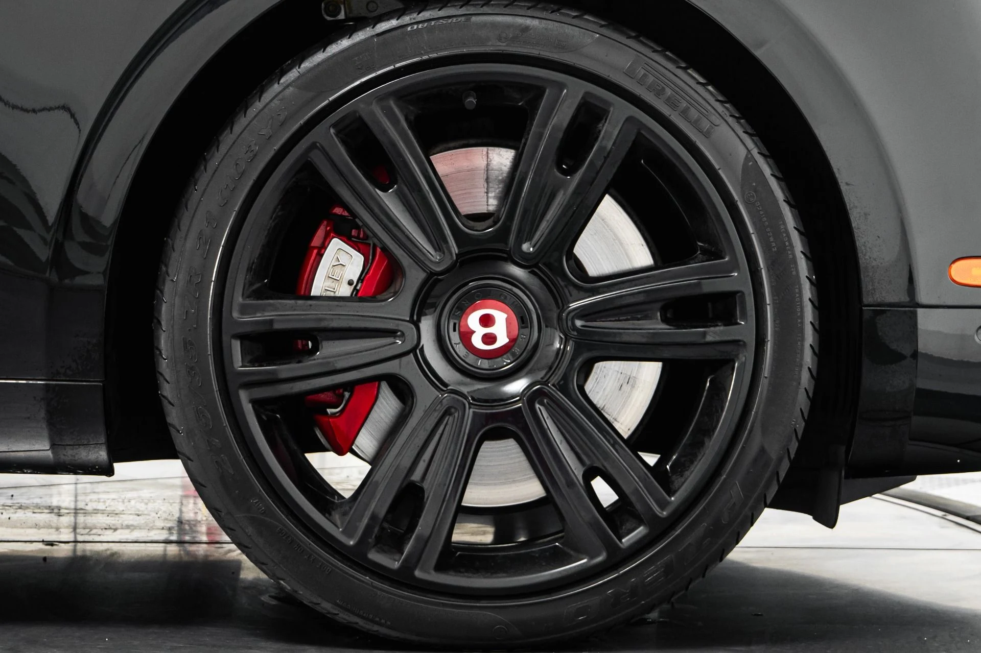 mph044_2402544072_Used_2017_Bentley_Flying_Spur_V8_S_Two_Tone_Interior_Low_Miles_521_Horsepower_1773860455_403ade2506