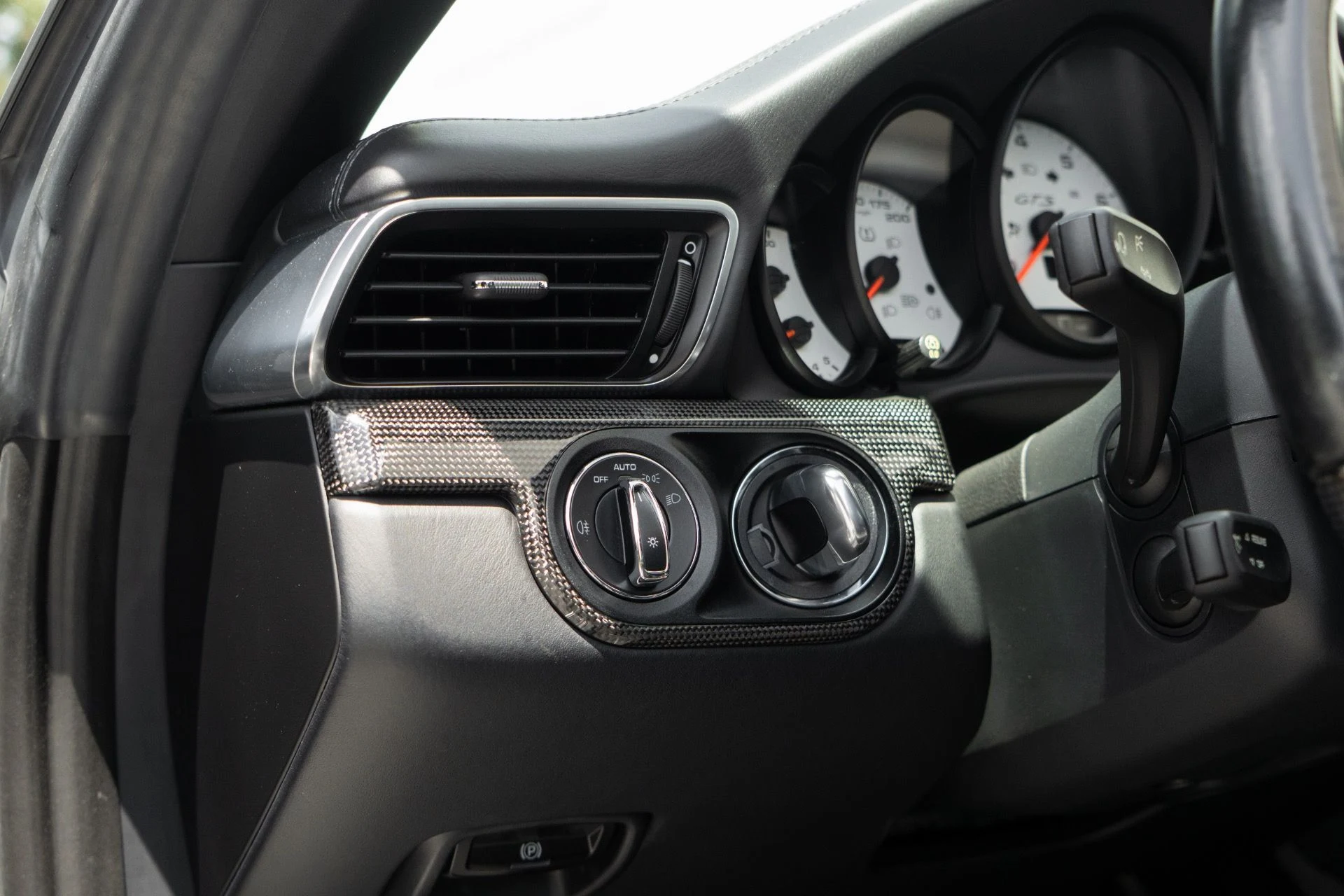 mph044_2403931302_Used_2019_Porsche_911_Targa_4_GTS_1756154089_8c30529013