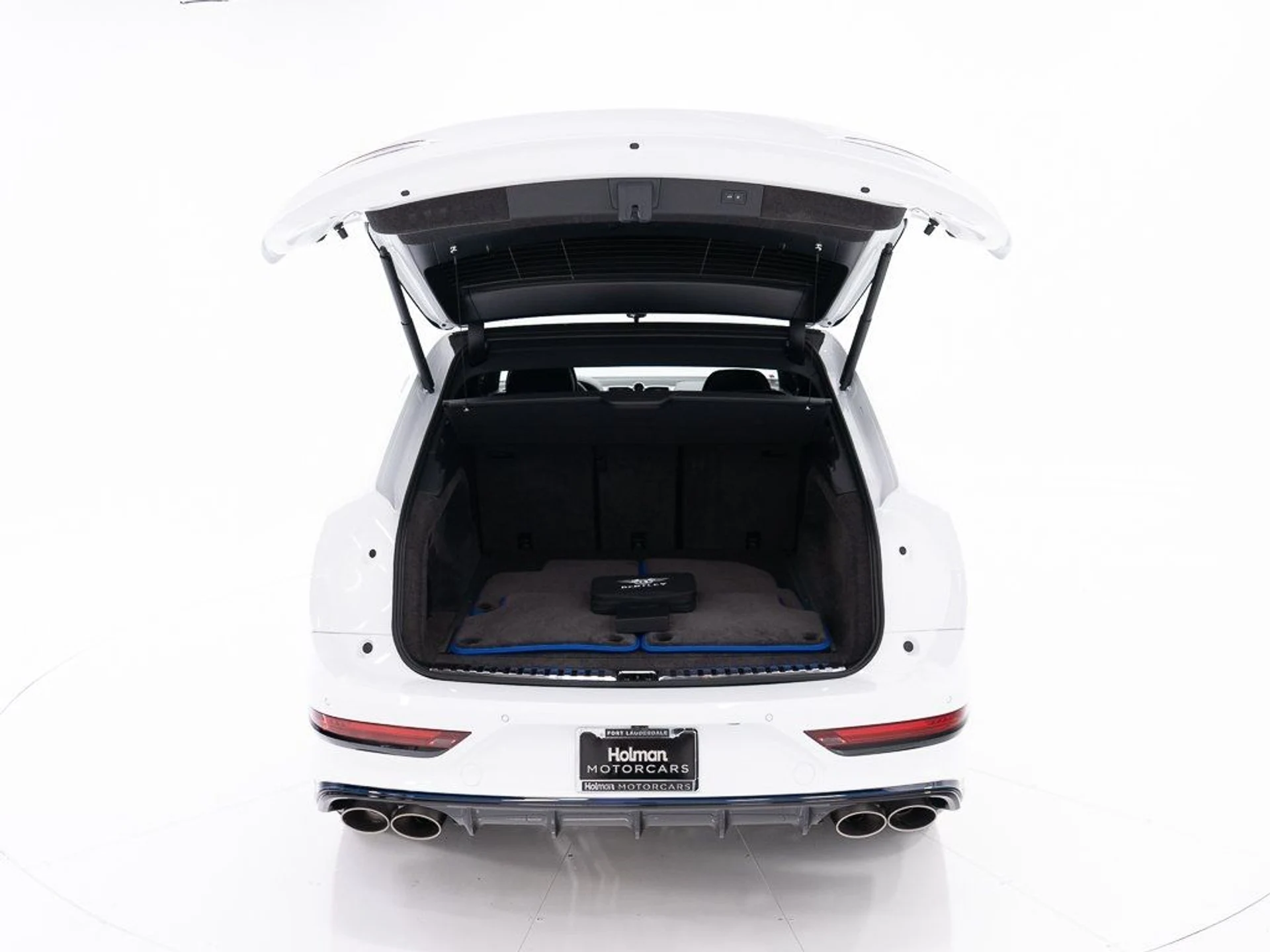 mph044_2406644239_47adf9188064ad0124f26bd50dfca4d5_909c817354