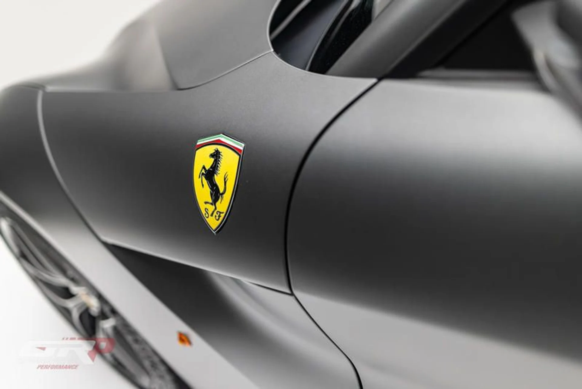 mph044_2407465459_BD_8_DCBF_2_E262_42_A8_BF_43_3_C099998_E9_ED_e0788349ad