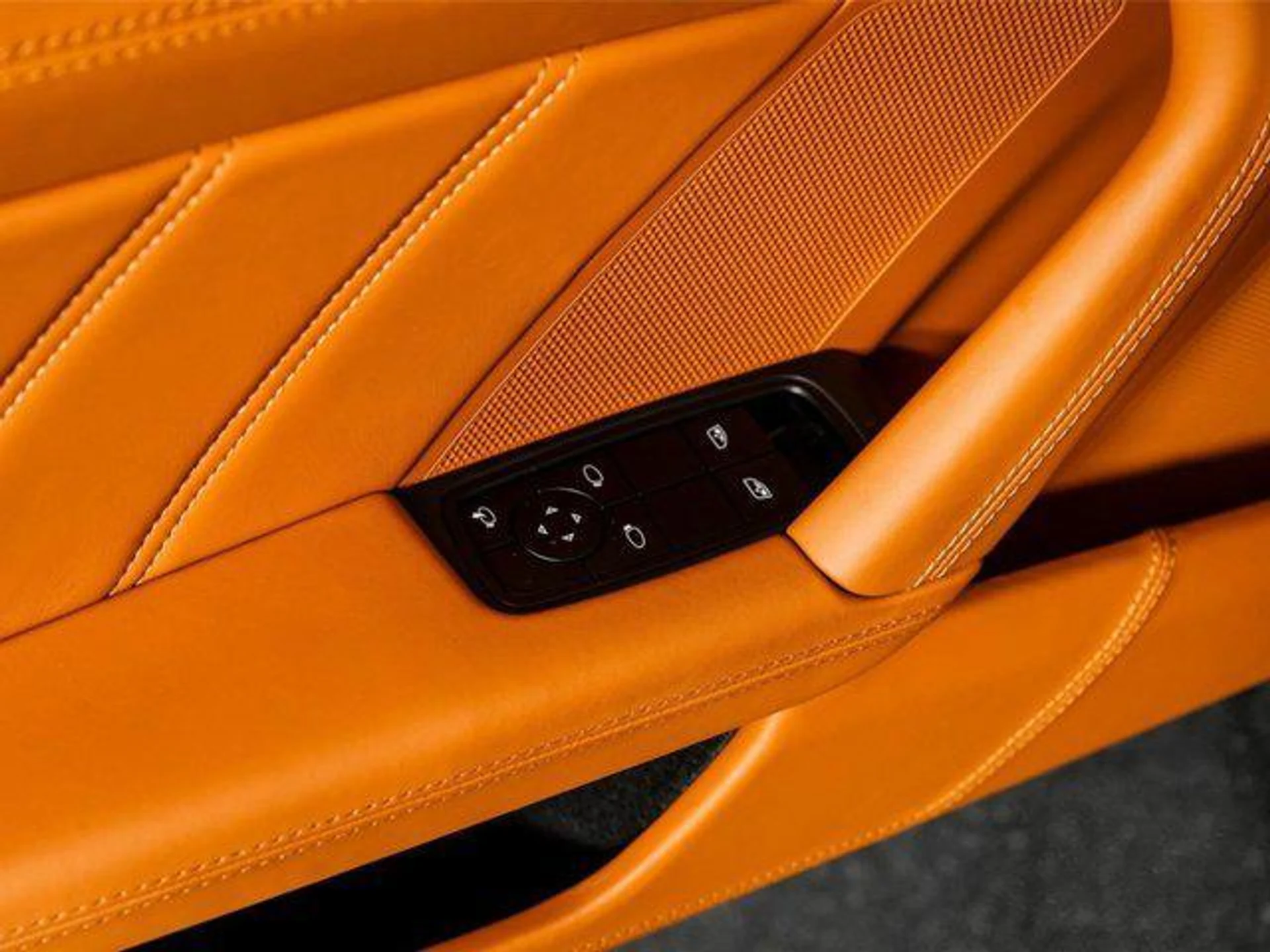 mph044_2408071876_asg_K_Nav15_R9p533d_NJV_Dfwbba_BY_3a1bc3379d