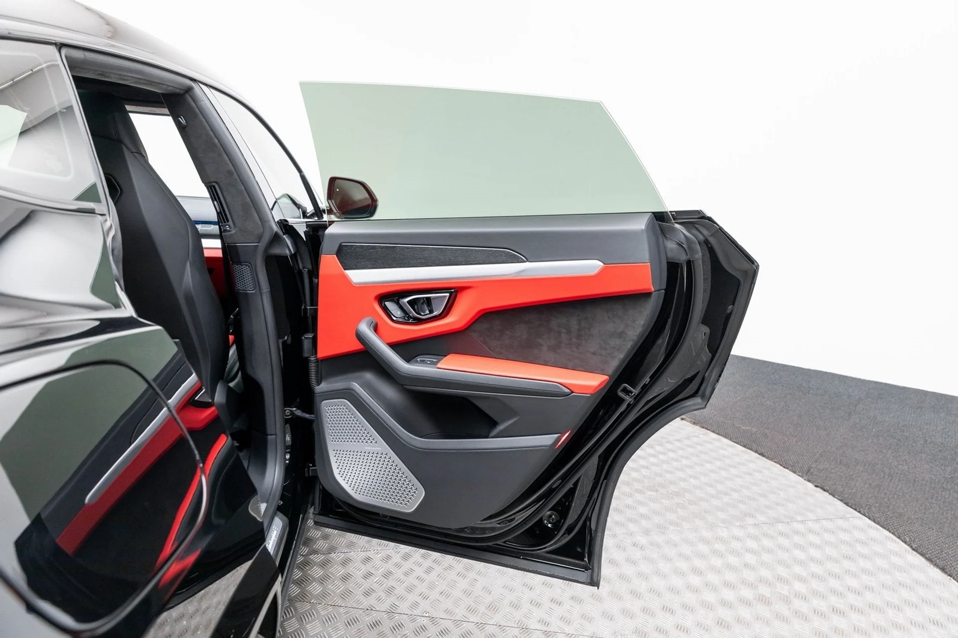 mph044_2423787354_45_e13494948e