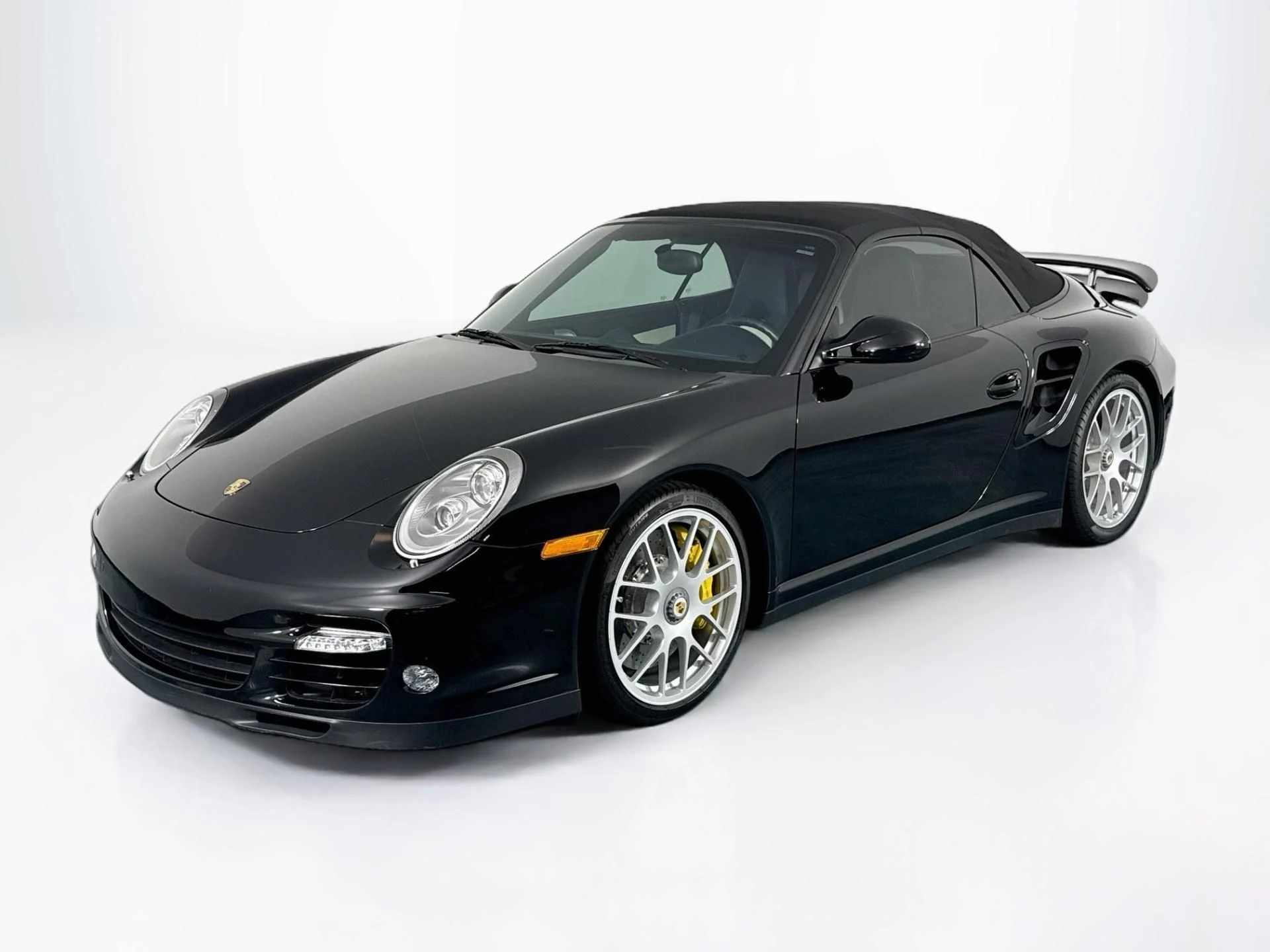 mph044_2436916101_Used_2012_Porsche_911_Turbo_S_1792607204_521a050489