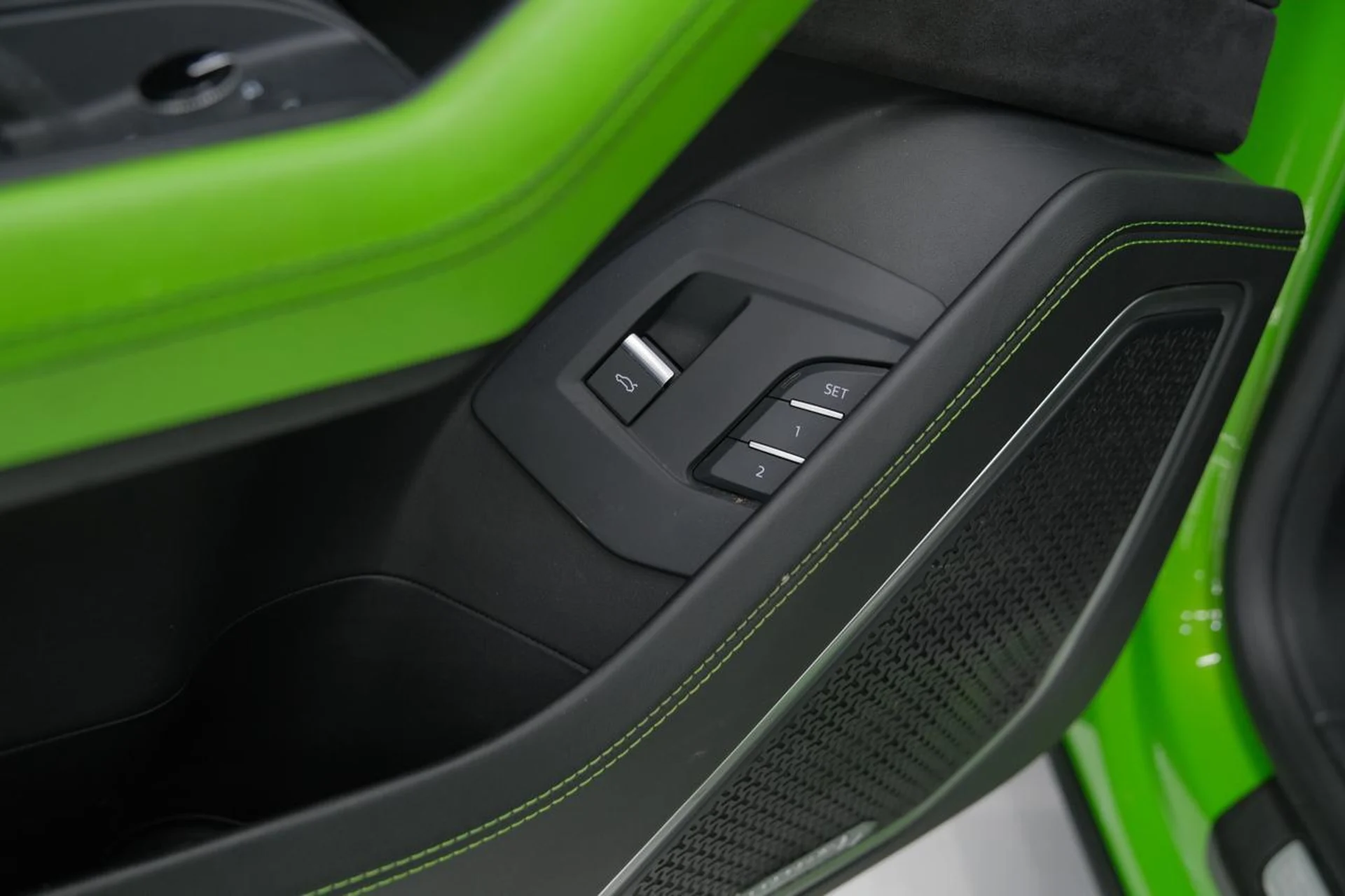 mph044_2440893907_90157e877a5de8863fffdd03823ae2f8_9e1787b0b0