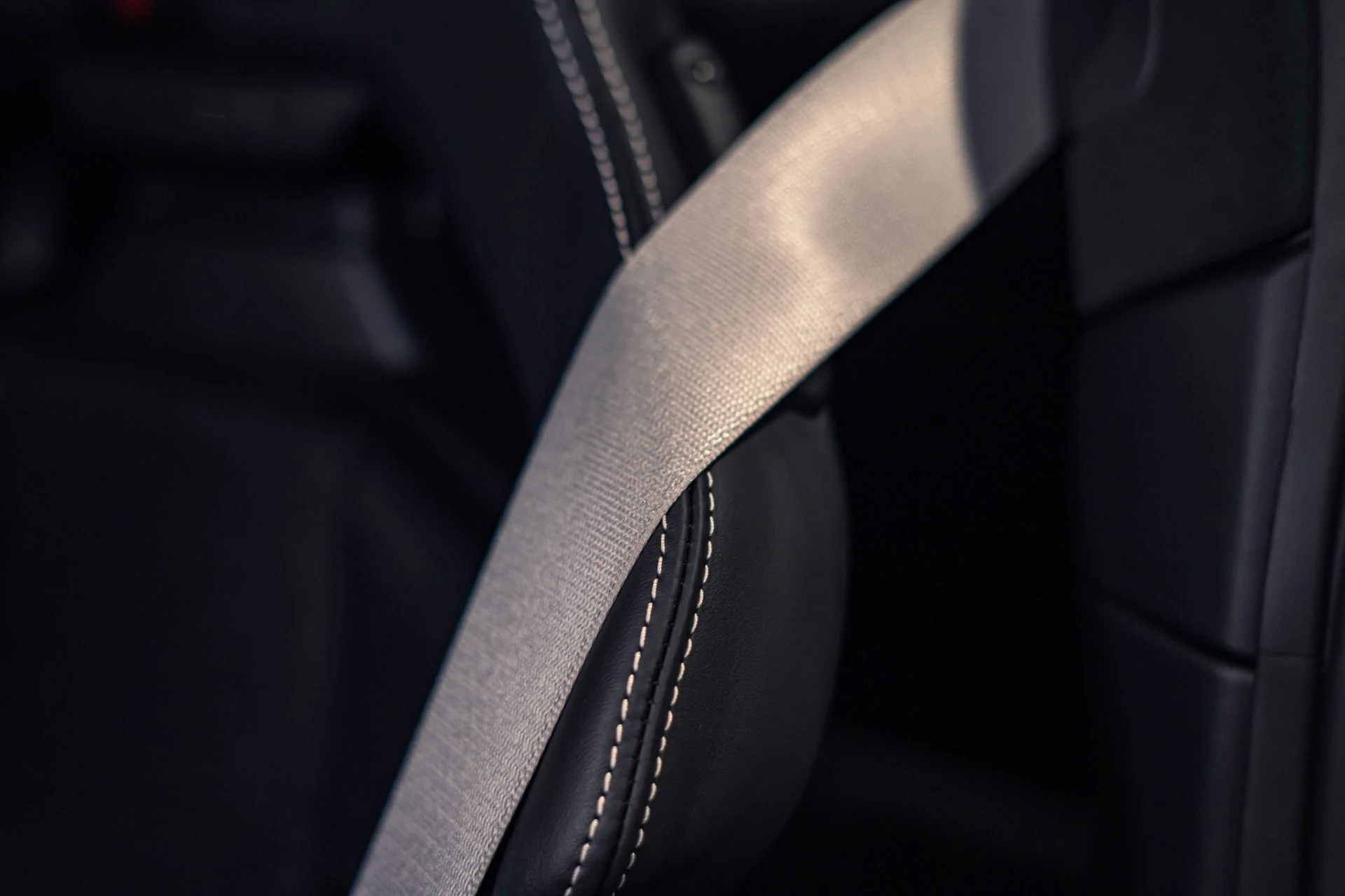 mph044_2444117892_Used_2026_Porsche_911_GT_3_Touring_Lugano_Blue_Lightweight_Package_1777381470_052a51b4ed