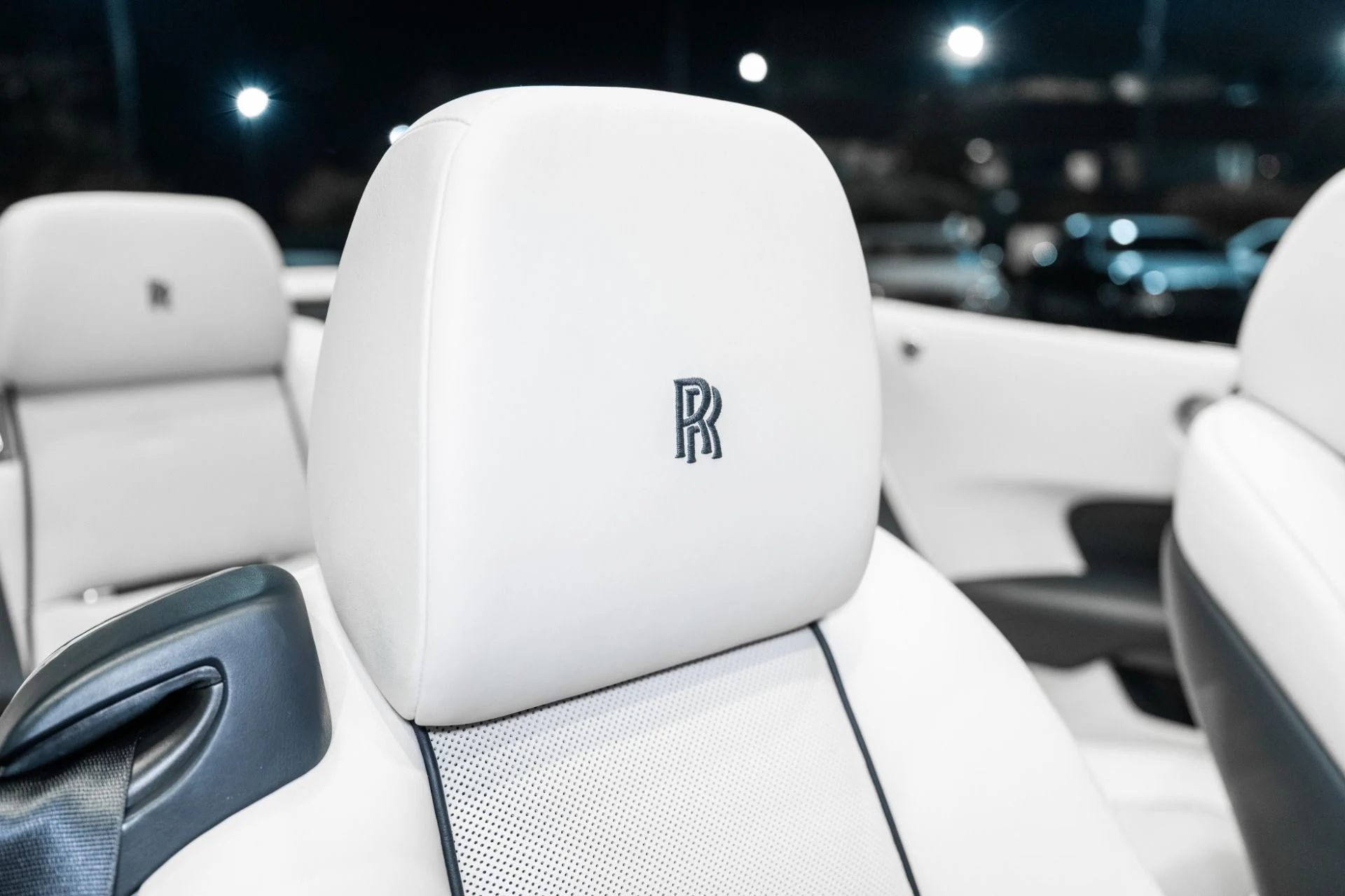 mph044_2450116464_Used_2017_Rolls_Royce_Dawn_1793121590_d993322f13