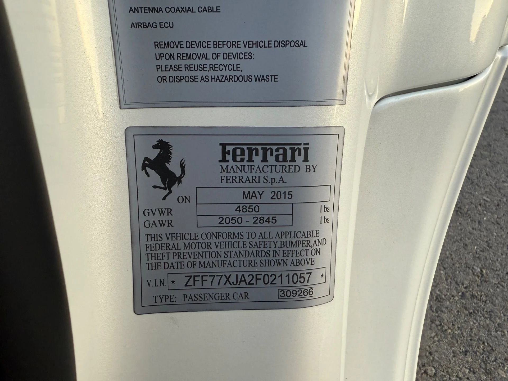 mph044_2460217352_Used_2015_Ferrari_California_T_1754670246_62e6996b23