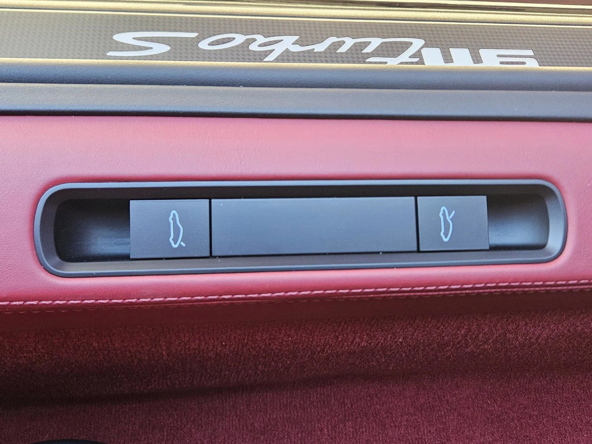 mph044_2463605041_b4900cda40fad368c7a9ab12b950e015x_b6e5535249