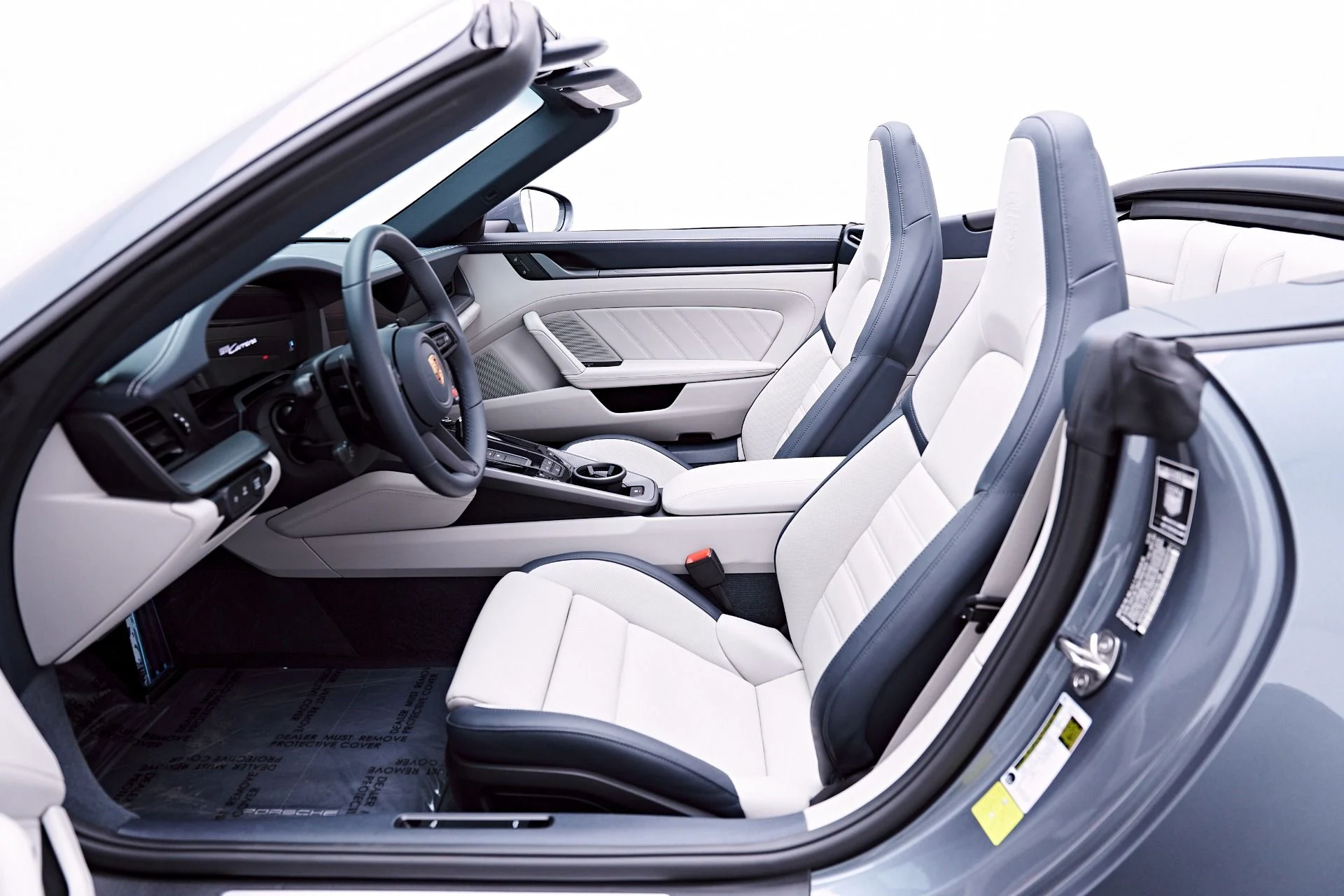 mph044_2478363997_Used_2025_Porsche_911_Carrera_1777504801_5113bd957d