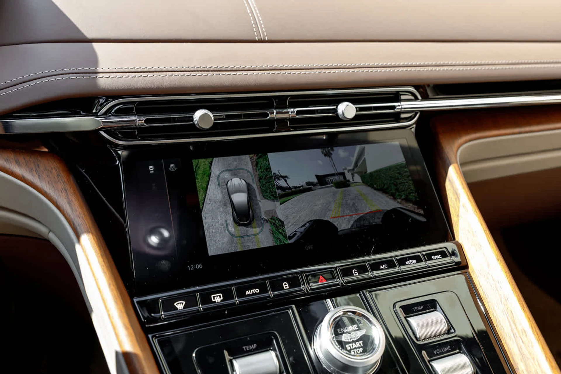 mph044_2486686317_45_c613e0658a