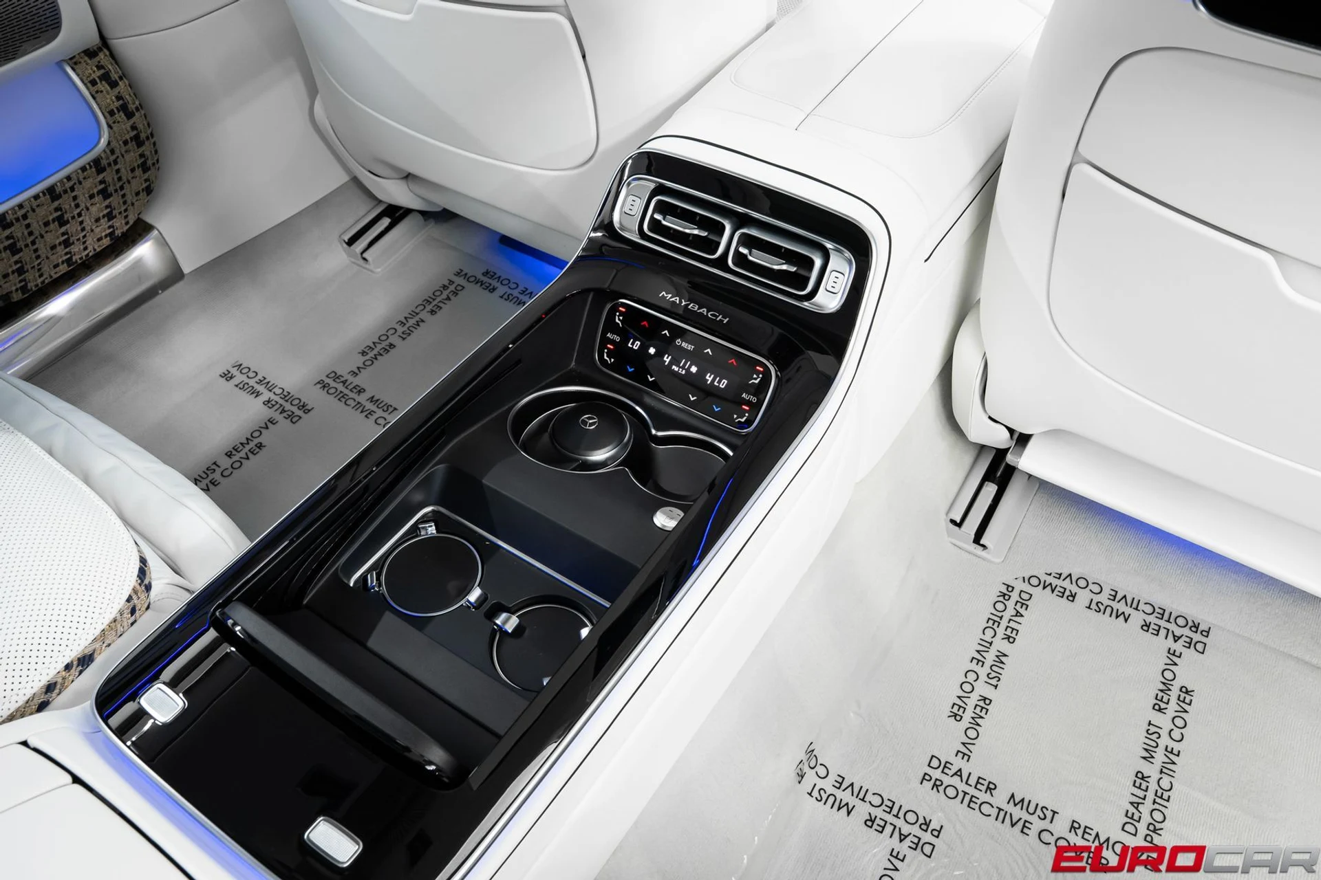 mph044_2496743937_3f475536_8f9a_4d32_939f_8f9d0d76ab34_dee21925a5