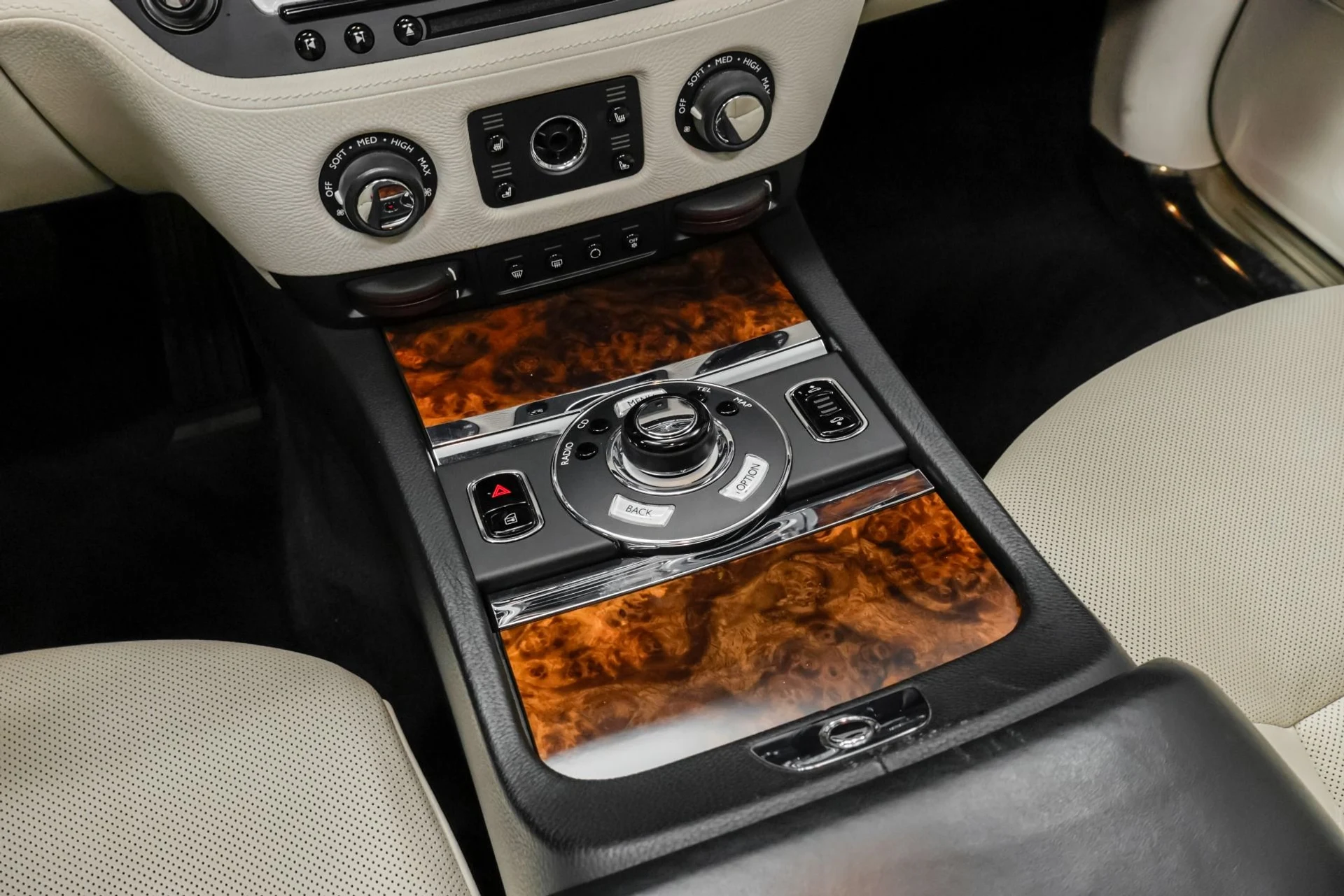 mph044_25066545_Used_2010_Rolls_Royce_Ghost_1762979207_d097018d74