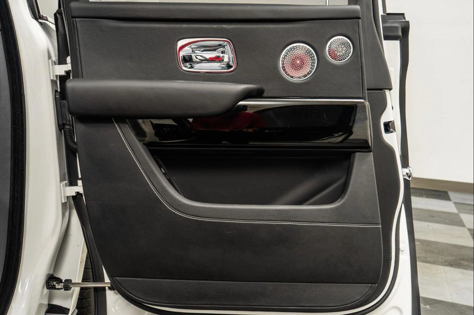 mph044_2514606211_Ti0_Ea_J1ow_N_Ri2ke_SBDF_M2fv_HUI_3523f97da7