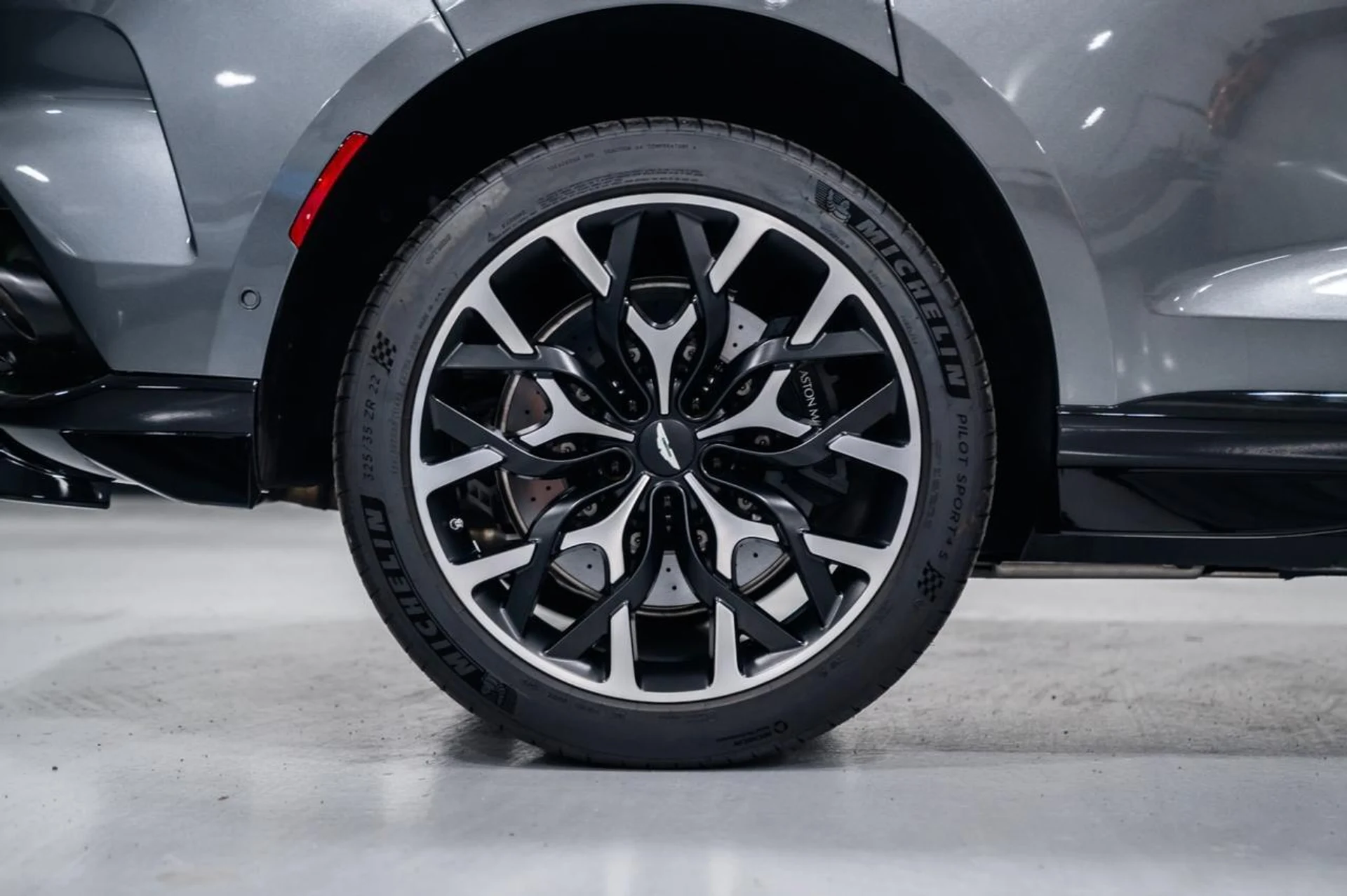 mph044_2538532648_57e7133952adbccaa000433c17fddfd9_f74879303a