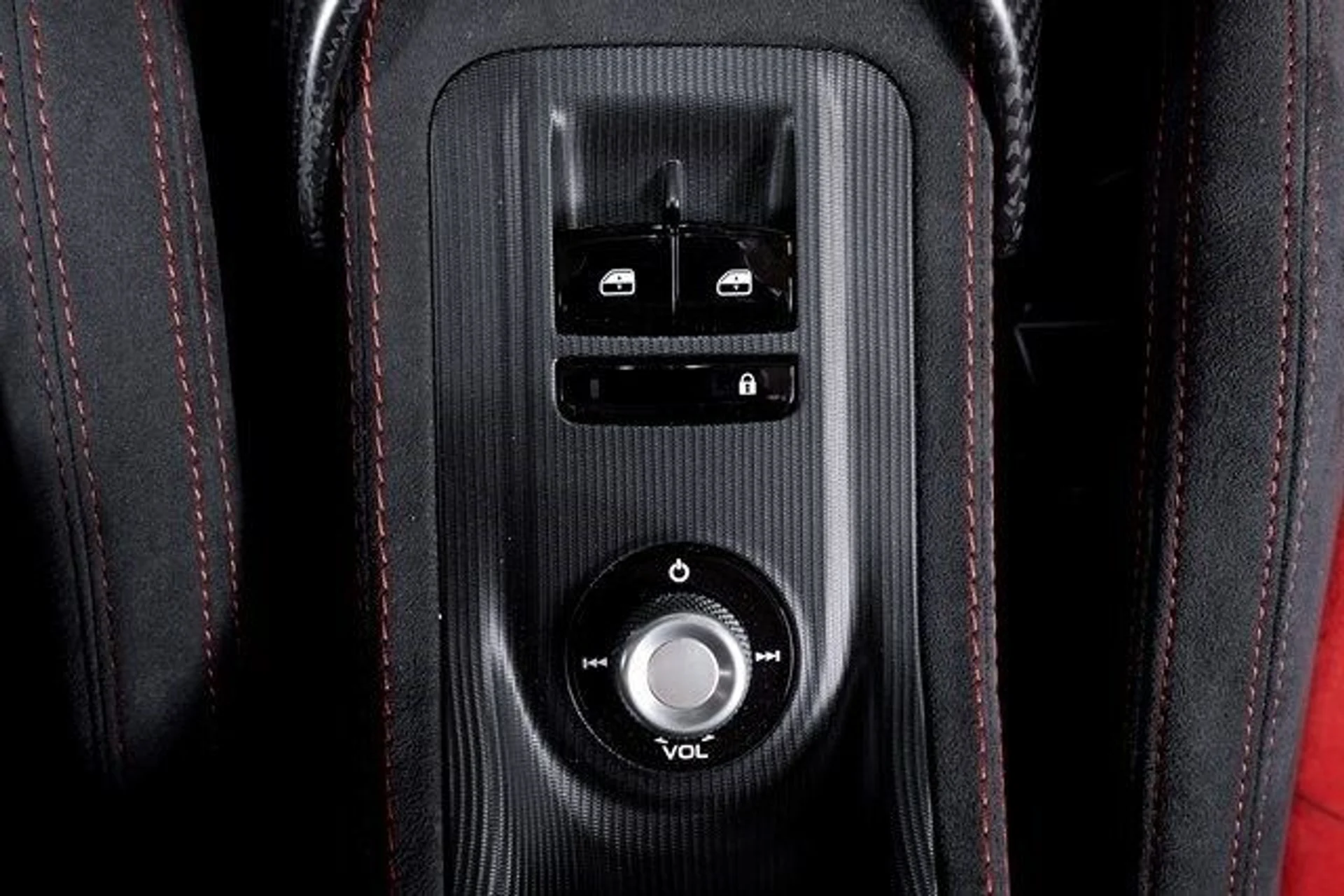 mph044_2547782820_67215a5bc46cb51df8847f50982c0938x_3520283530