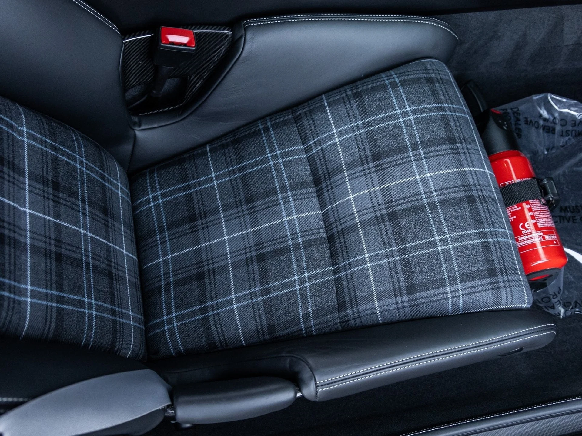 mph044_2553926284_45_da8694cf2b