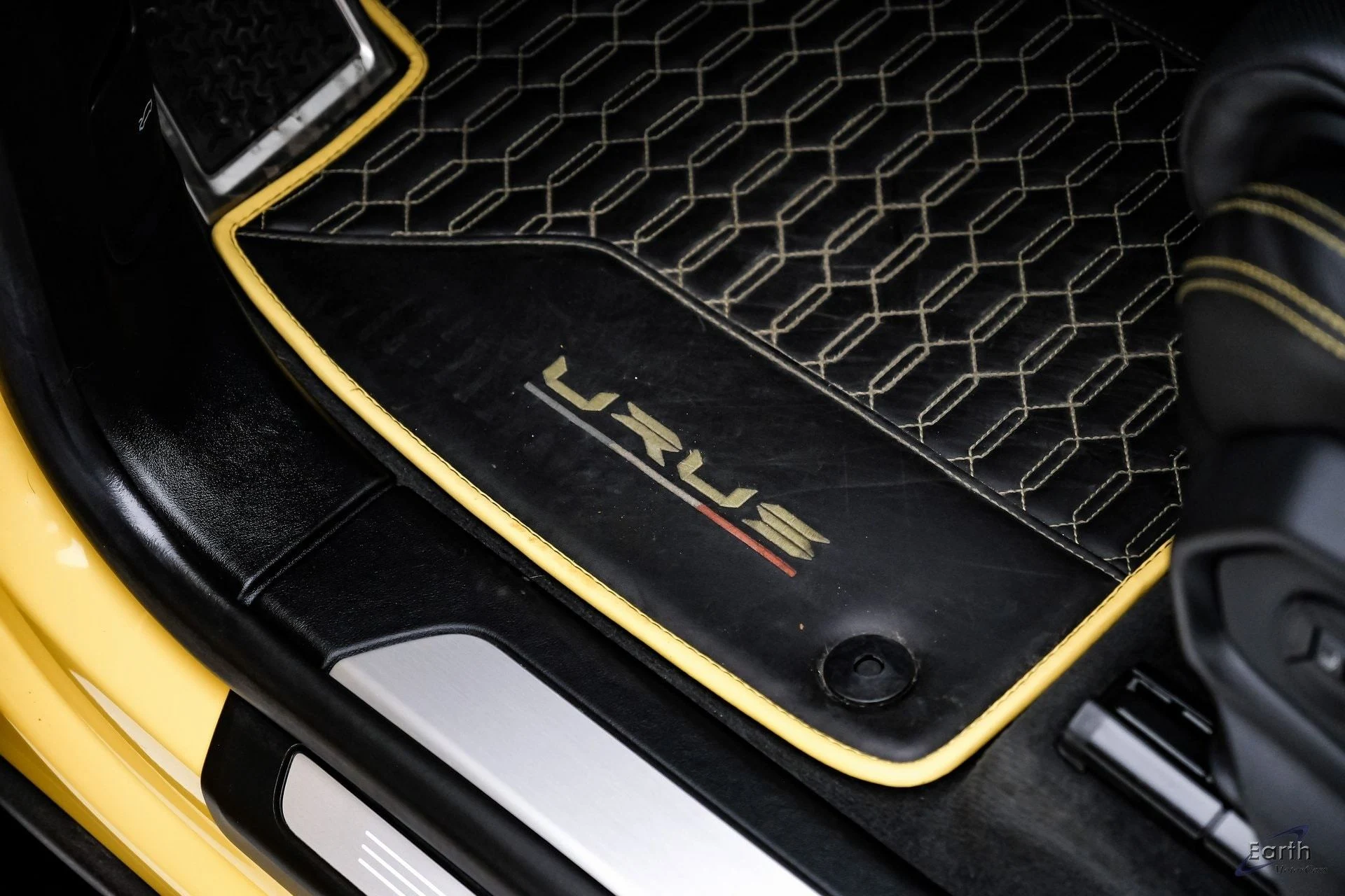 mph044_2557762392_e3b674af81900512b34f511a6f4d6052x_80b7f5446c