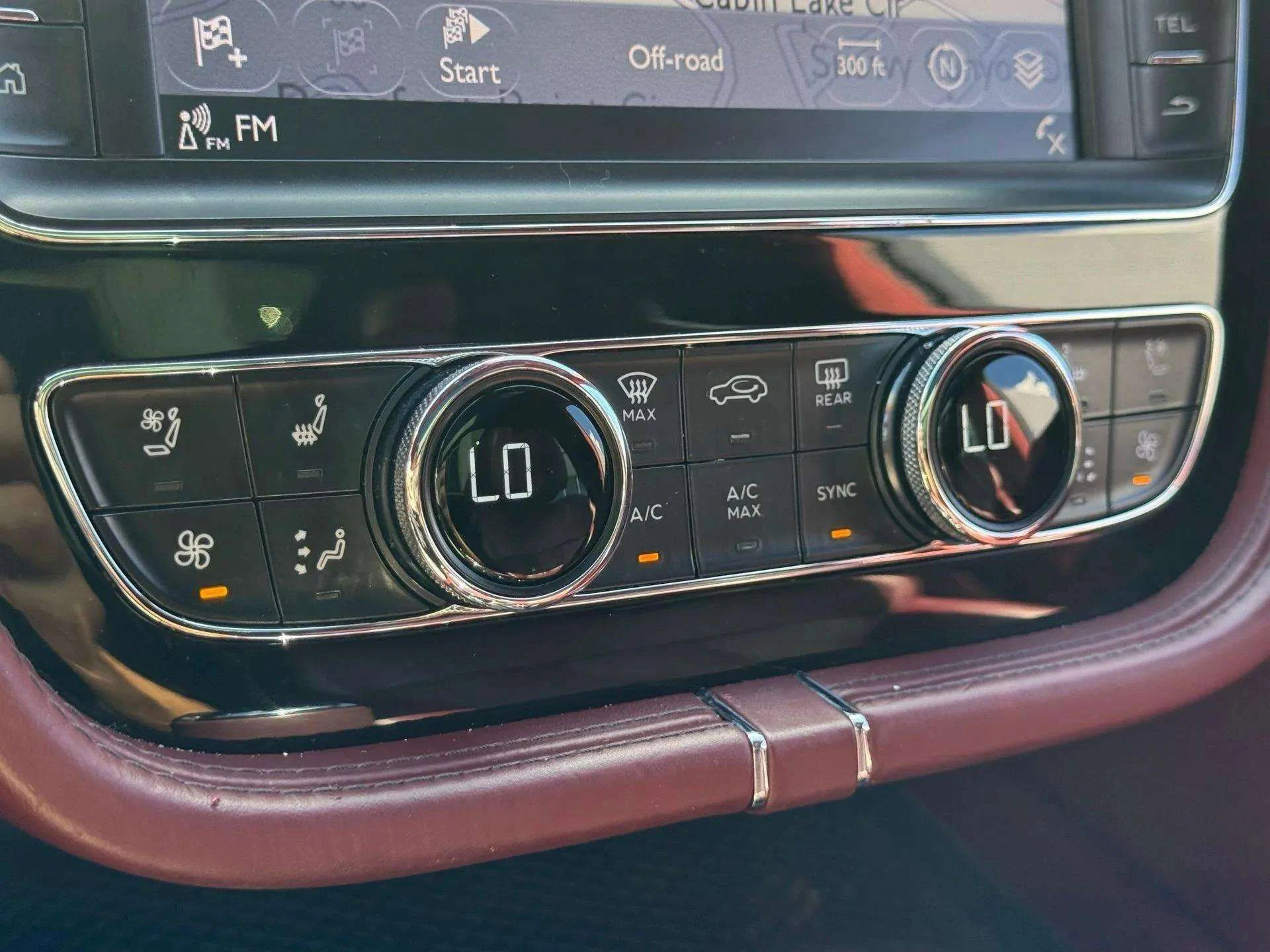 mph044_2558203764_902ba35da2394d27badf46539685e660_5aadc57ca9