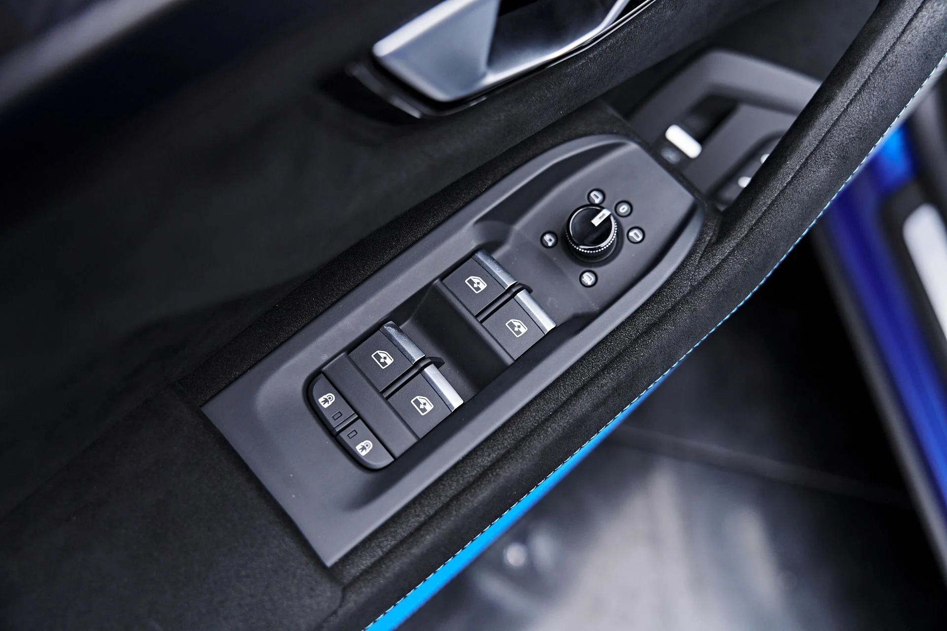 mph044_2560072249_Used_2023_Lamborghini_Urus_Performante_1790208868_4703410f97