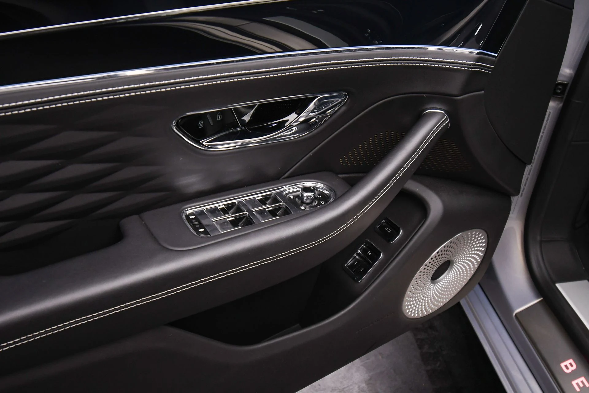 mph044_2560624120_9da1fa5e_5639_4f39_b72f_e6a70f97fa7d_d3ef8357b8