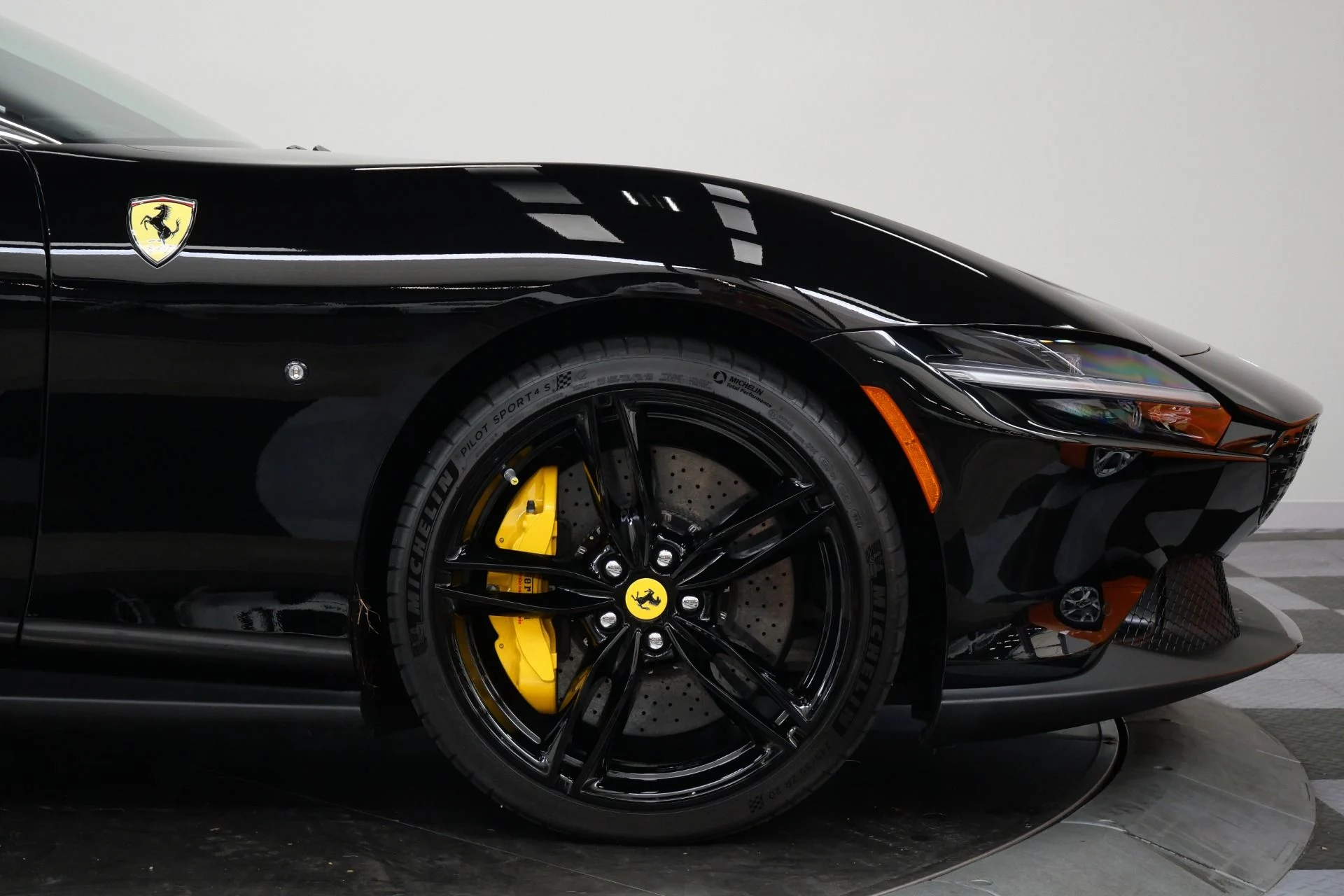 mph044_2561686661_Used_2025_Ferrari_Roma_Spider_Carbon_Fiber_Interior_Trim_Low_Miles_1784064795_b1d02ec171