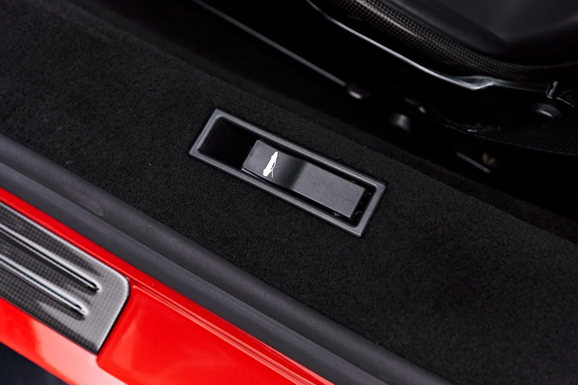 mph044_2573271493_Used_2021_Ferrari_SF_90_Stradale_Base_1690065586_90a3549fcf