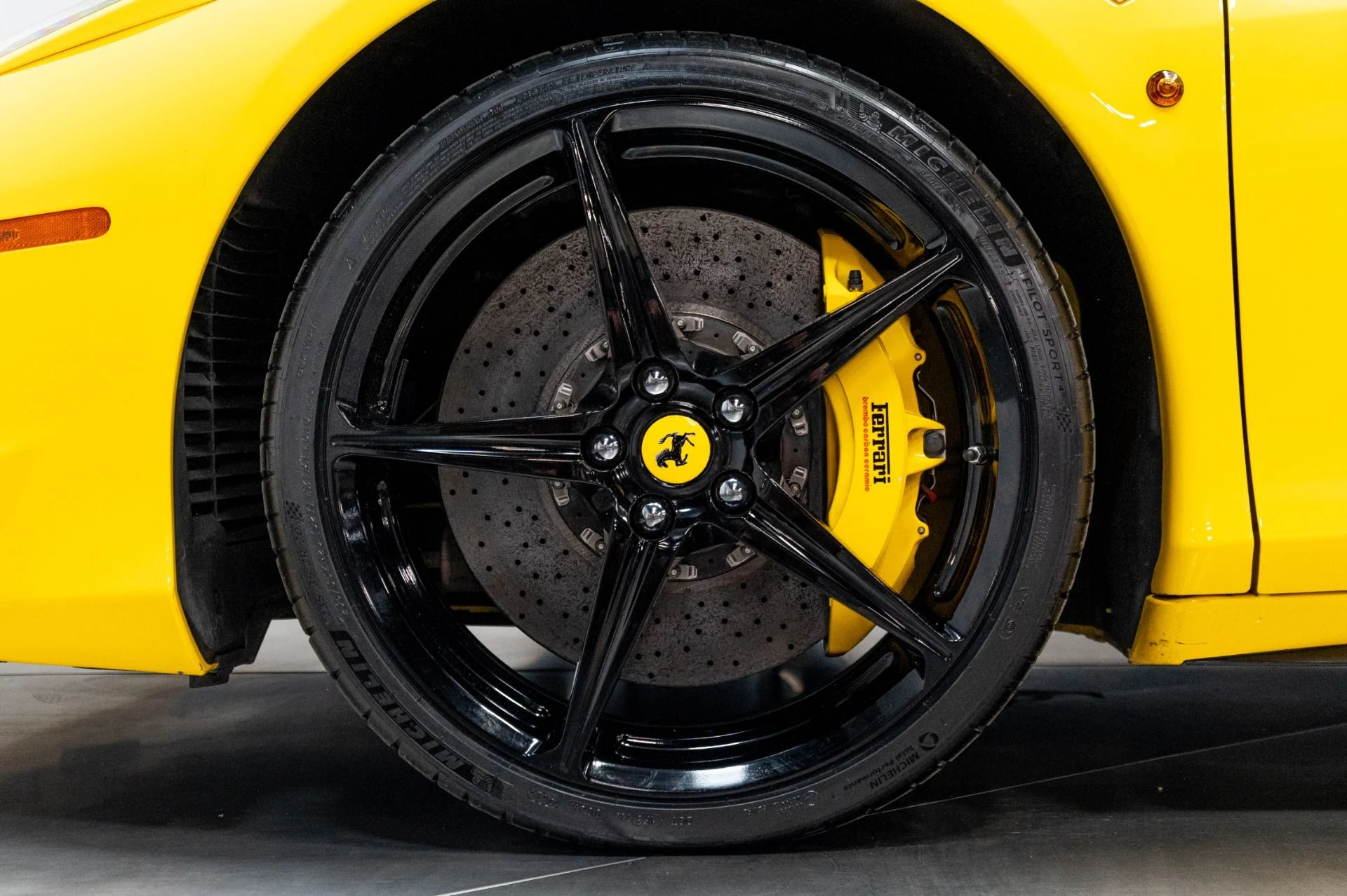 mph044_2586555059_Used_2010_Ferrari_458_Italia_1783118386_f168cb96f8
