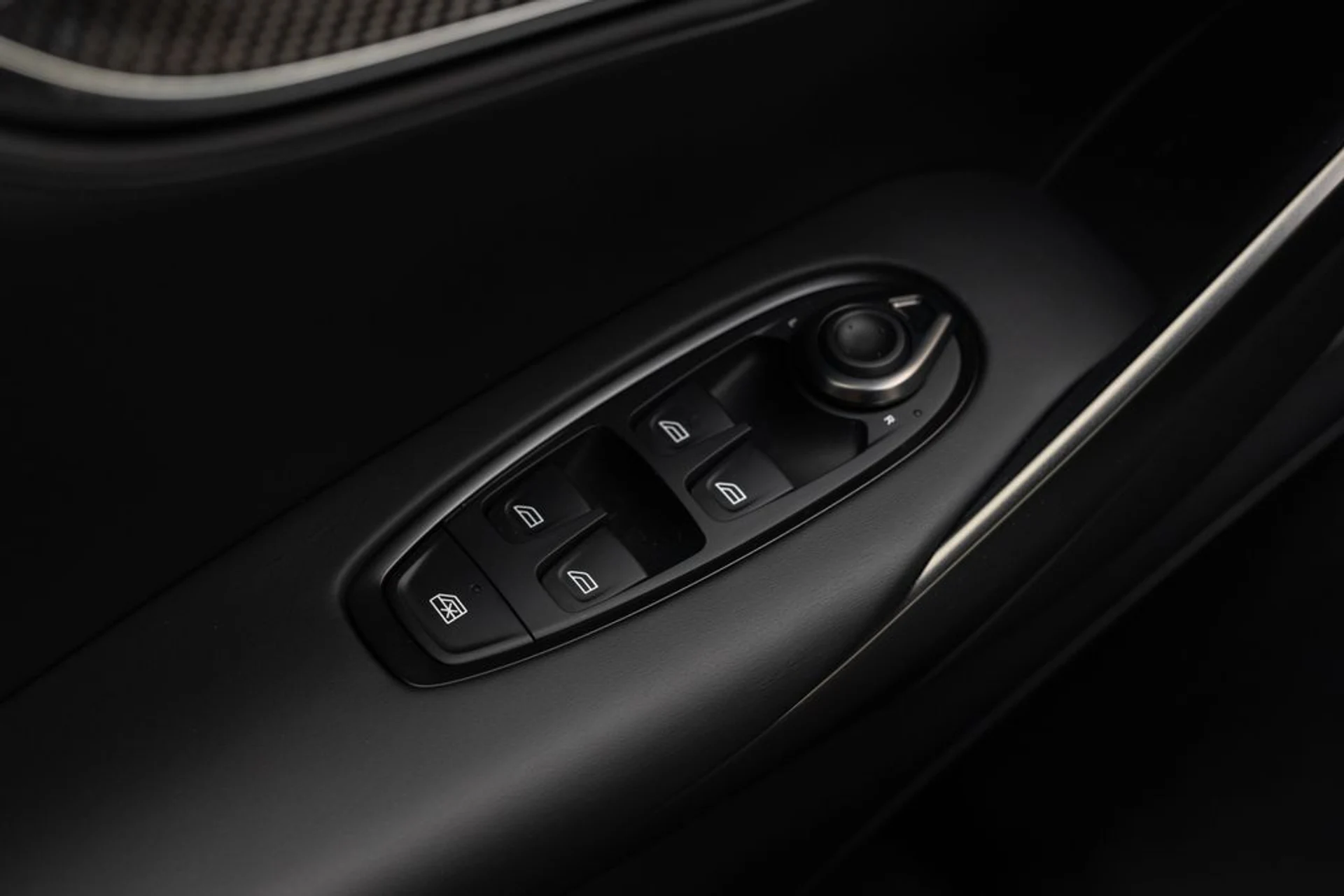 mph044_2612609342_28e84282ab519e707e844138b22fd691x_c40fbac579