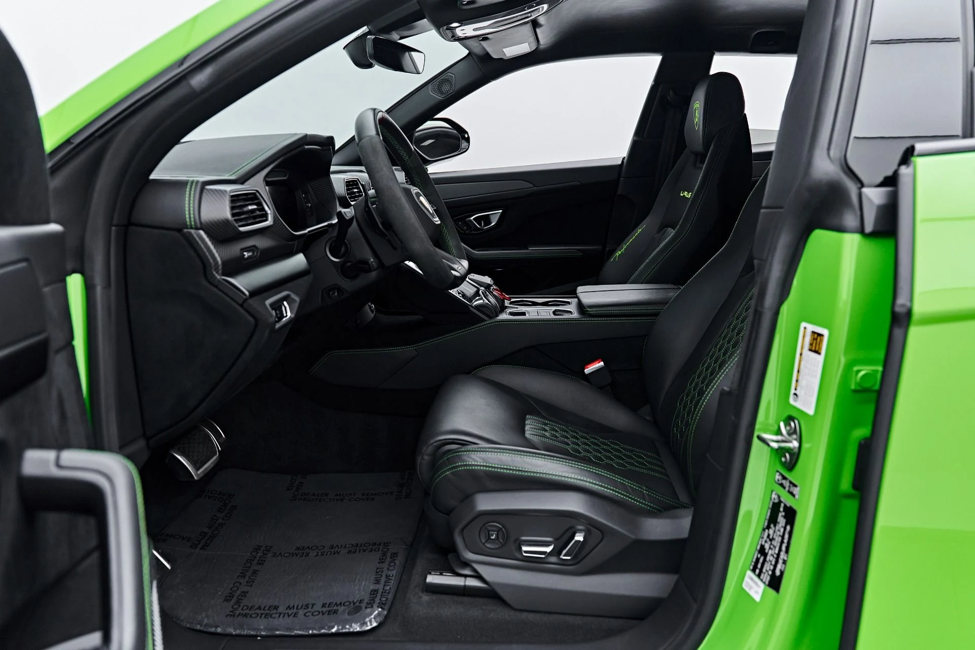 mph044_2620346560_Used_2023_Lamborghini_Urus_Performante_1790376325_8454956f7f