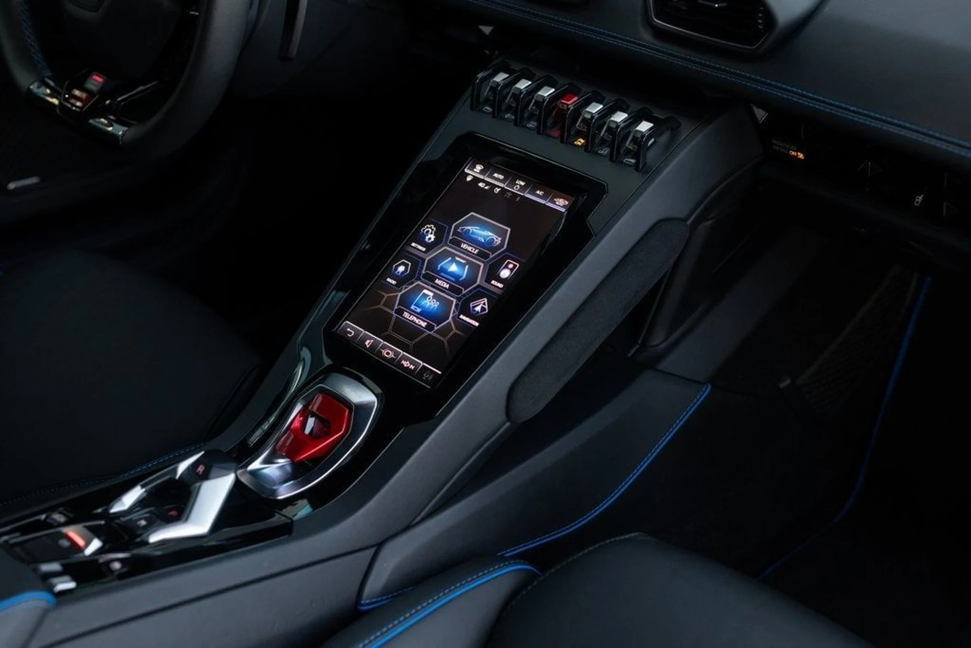 mph044_262704464_cff0ab4fbd0dd4c0e437b923eaf48a04x_27c2518092