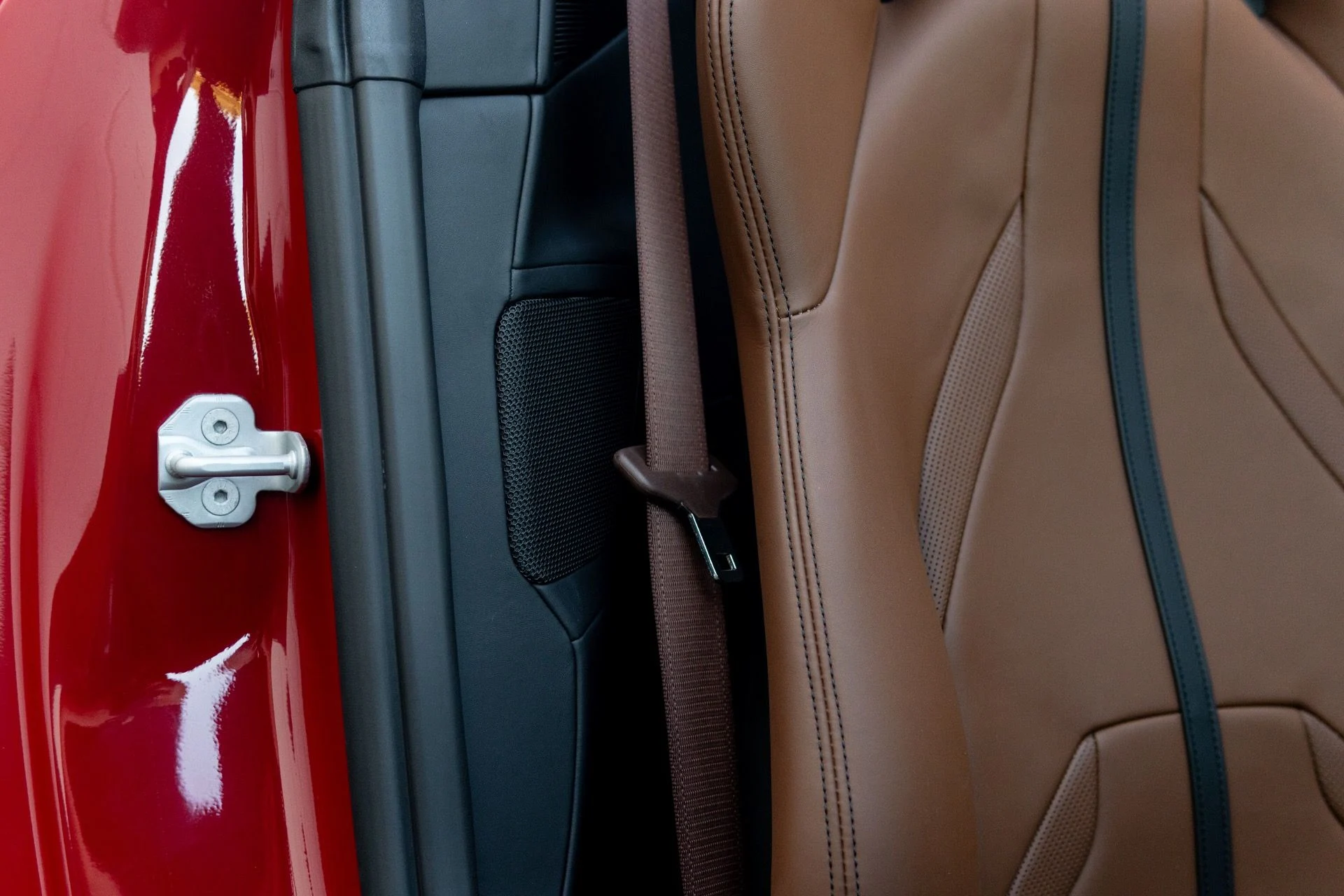 mph044_2630035089_Used_2023_Ferrari_812_GTS_1767886631_72c3011390