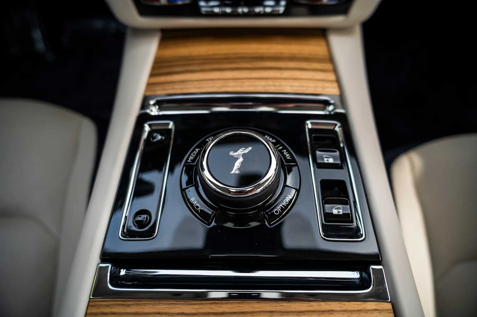 mph044_2632742657_866fc93775be301bb0c4f5efc78c4fc1x_330761e11f