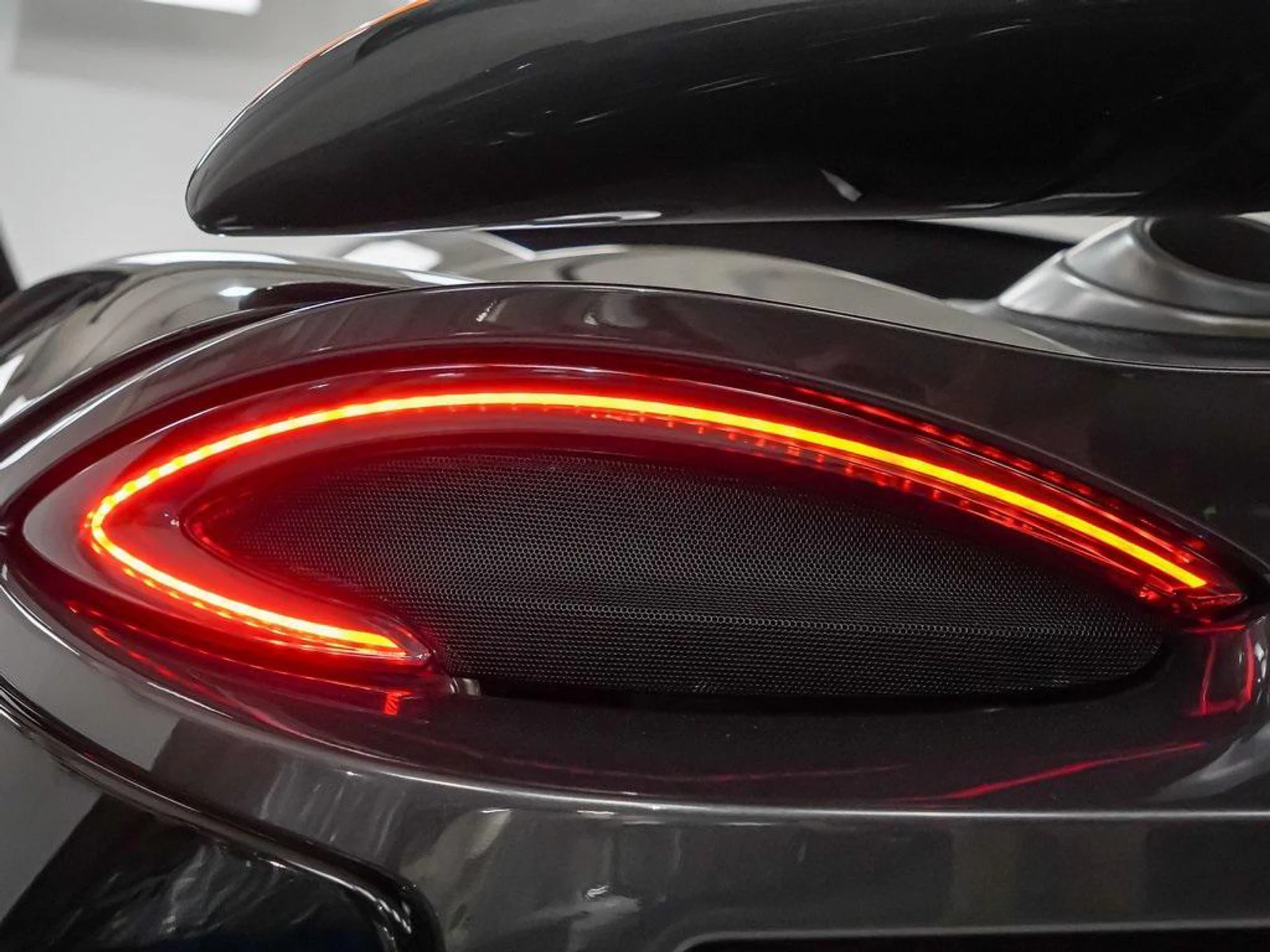 mph044_2634945_x5e52_R_Za_Pq_J9_G_Vc8x_Hu_Buas_Egko_0e6b406ed2