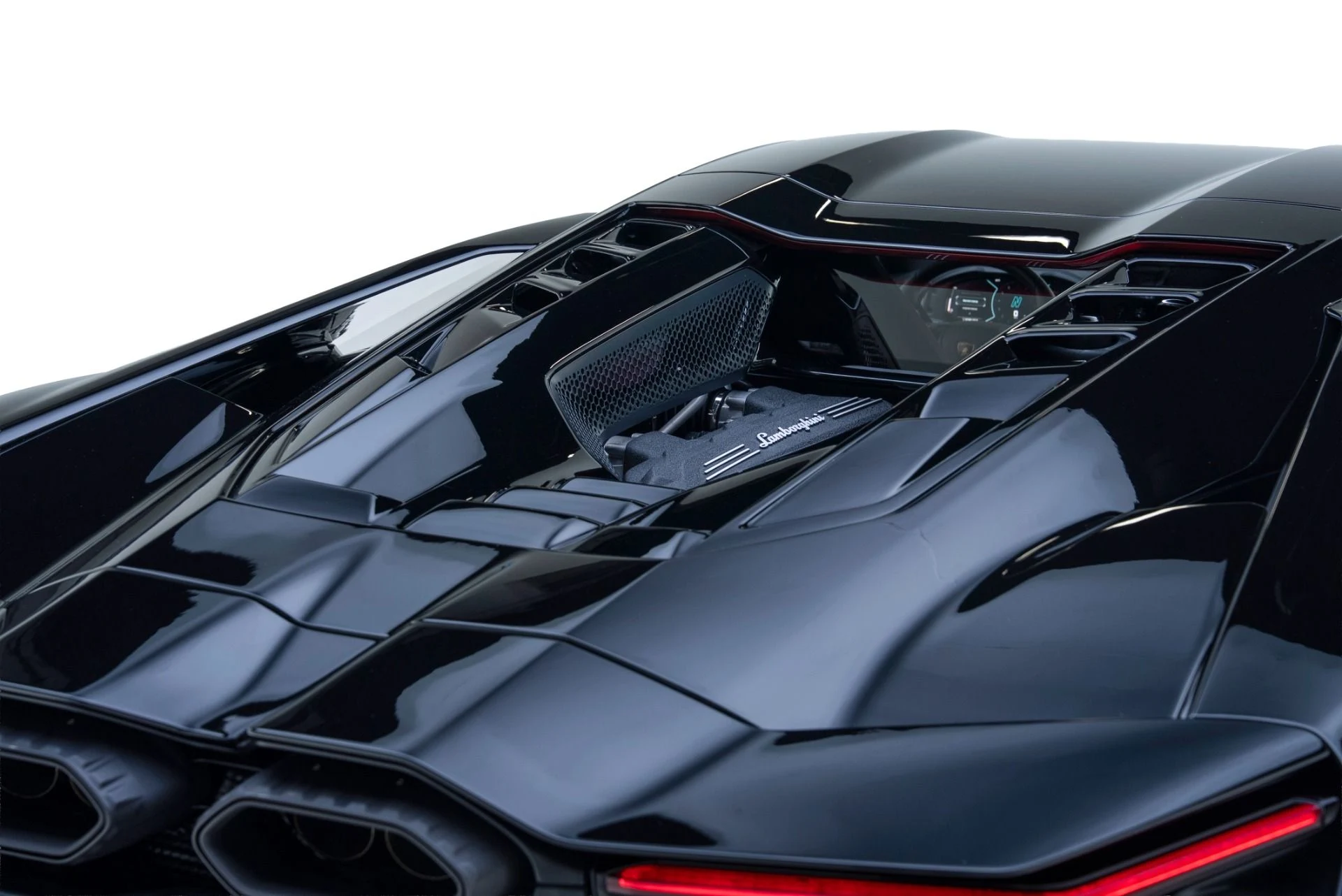 mph044_2638795031_Used_2025_Lamborghini_Revuelto_1779986727_fa1933603d
